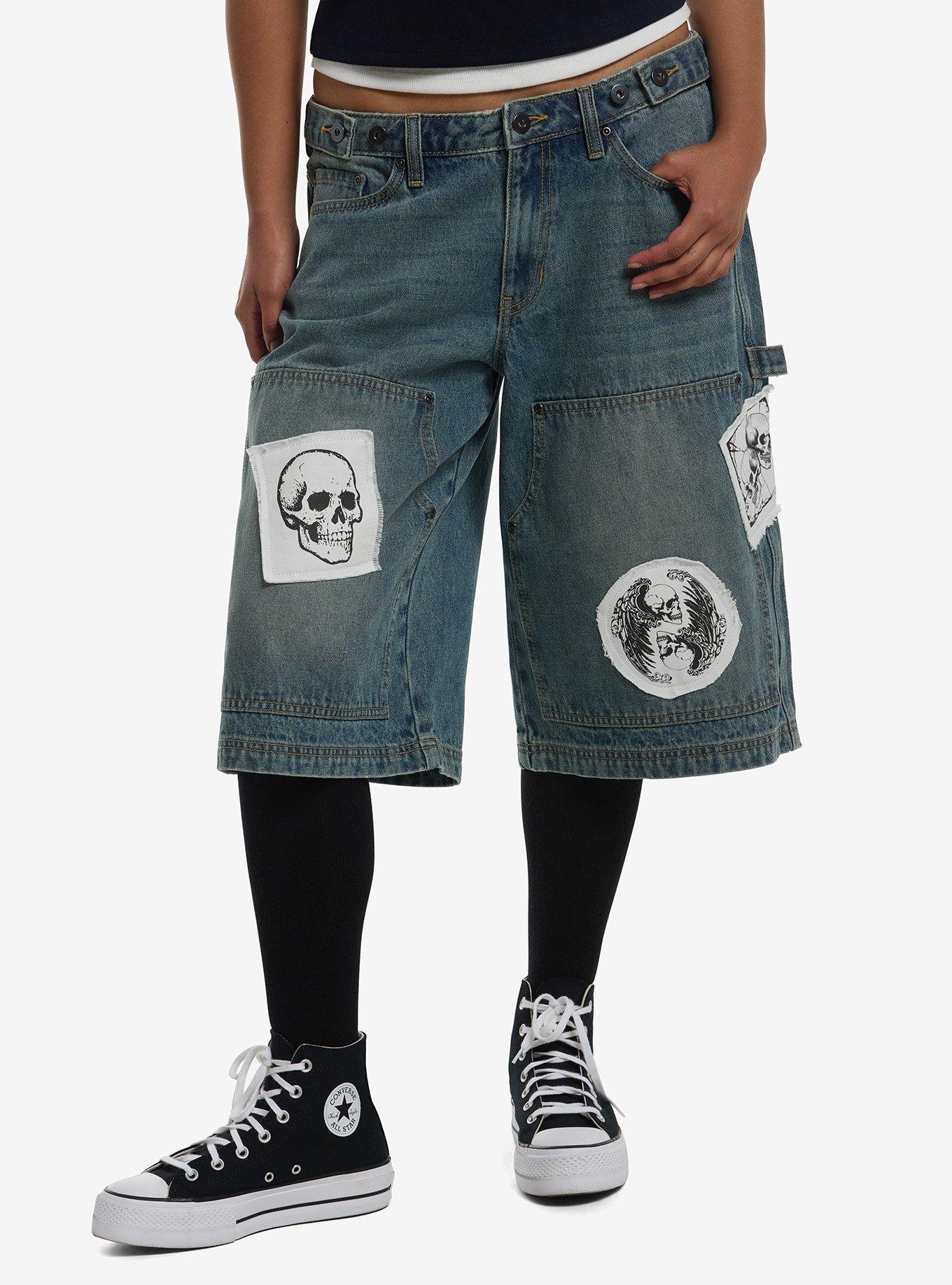 HOTTOPIC Skull Patches Carpenter Jorts