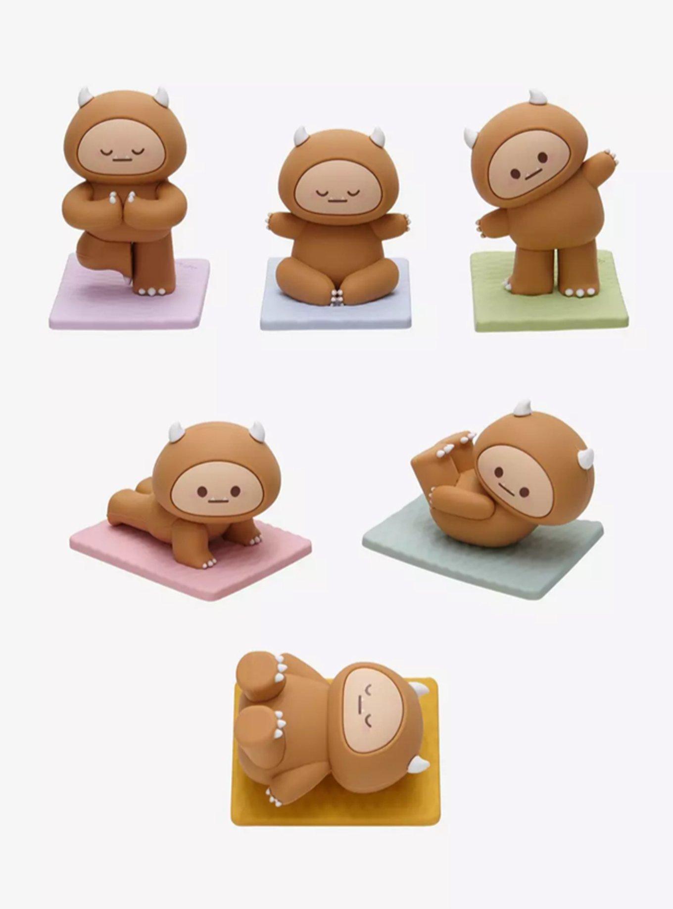 Smoko Hank Yeti Doing Yoga Blind Box Figure, , hi-res