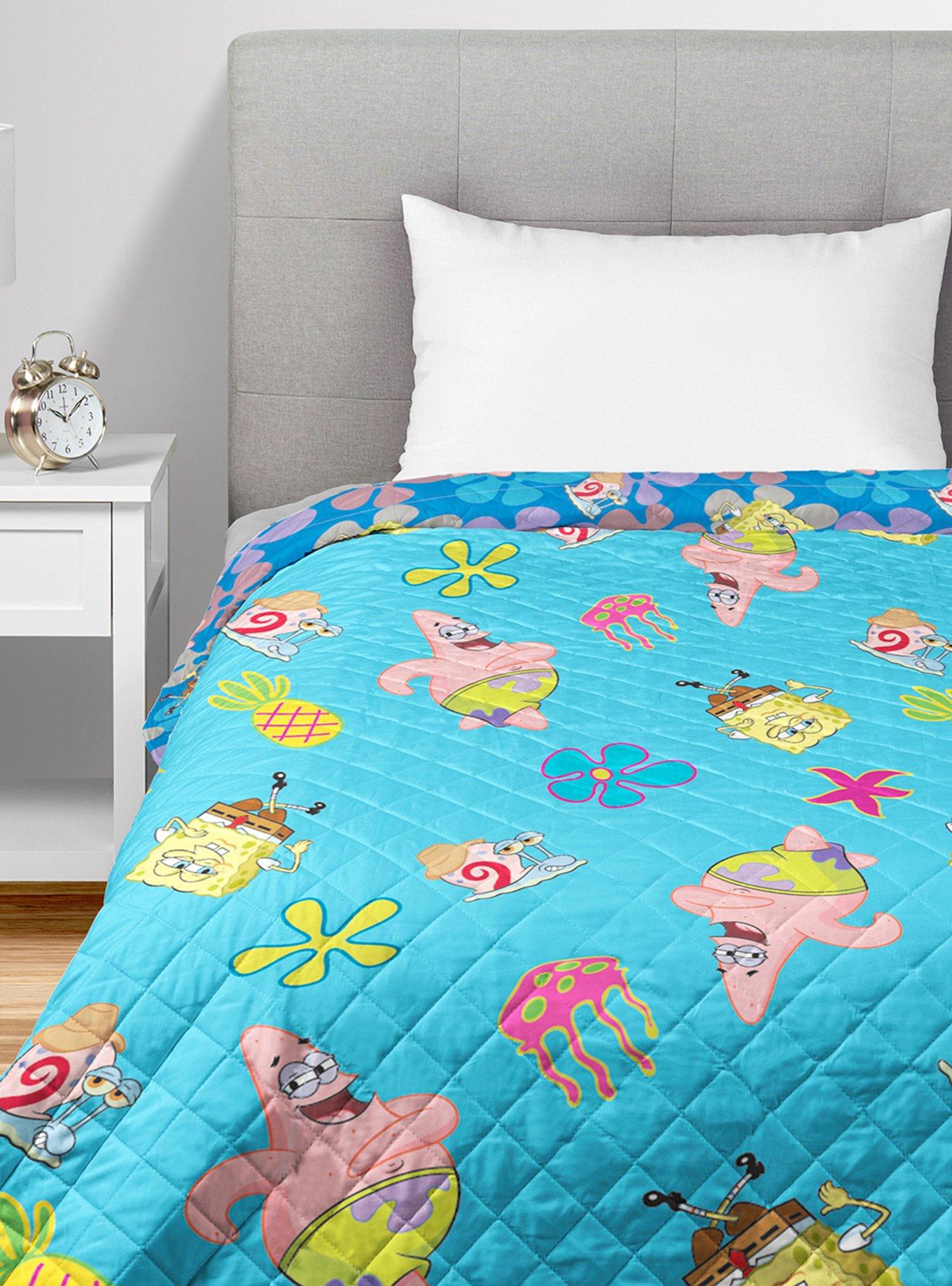 SpongeBob Tropical Waltz Quilted Throw Blanket, , hi-res