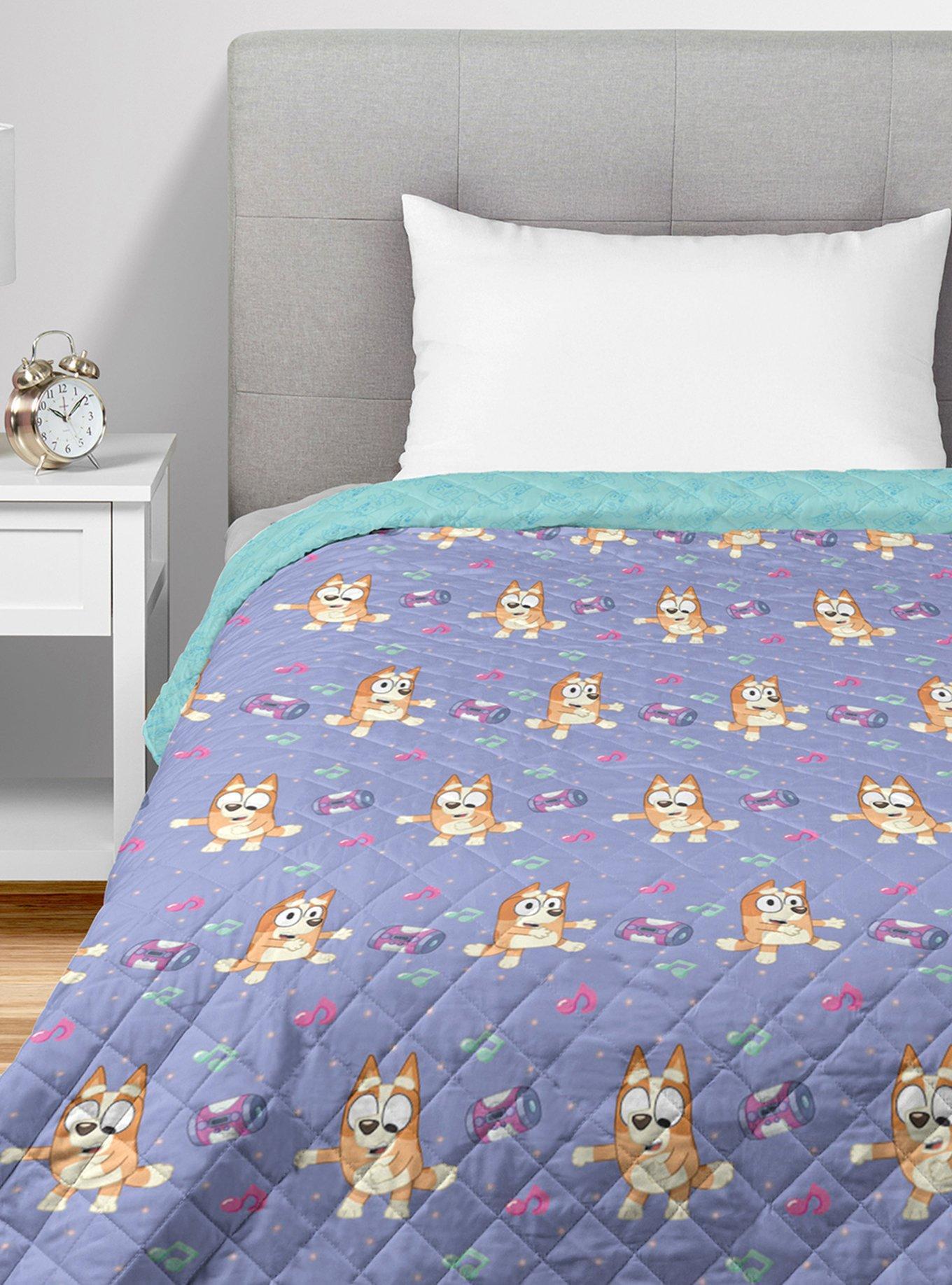 Bluey Bingo Dance Party Quilted Throw Blanket, , hi-res