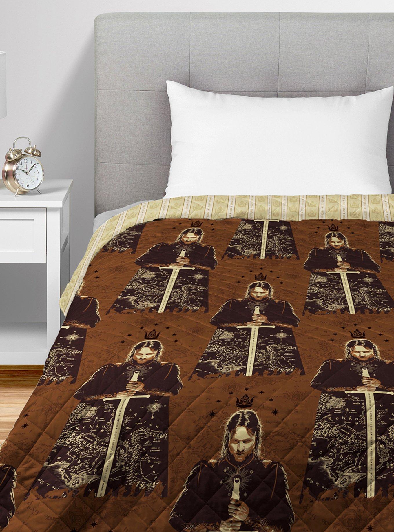 The Lord of the Rings Middle Earth Quest Quilted Throw Blanket, , hi-res