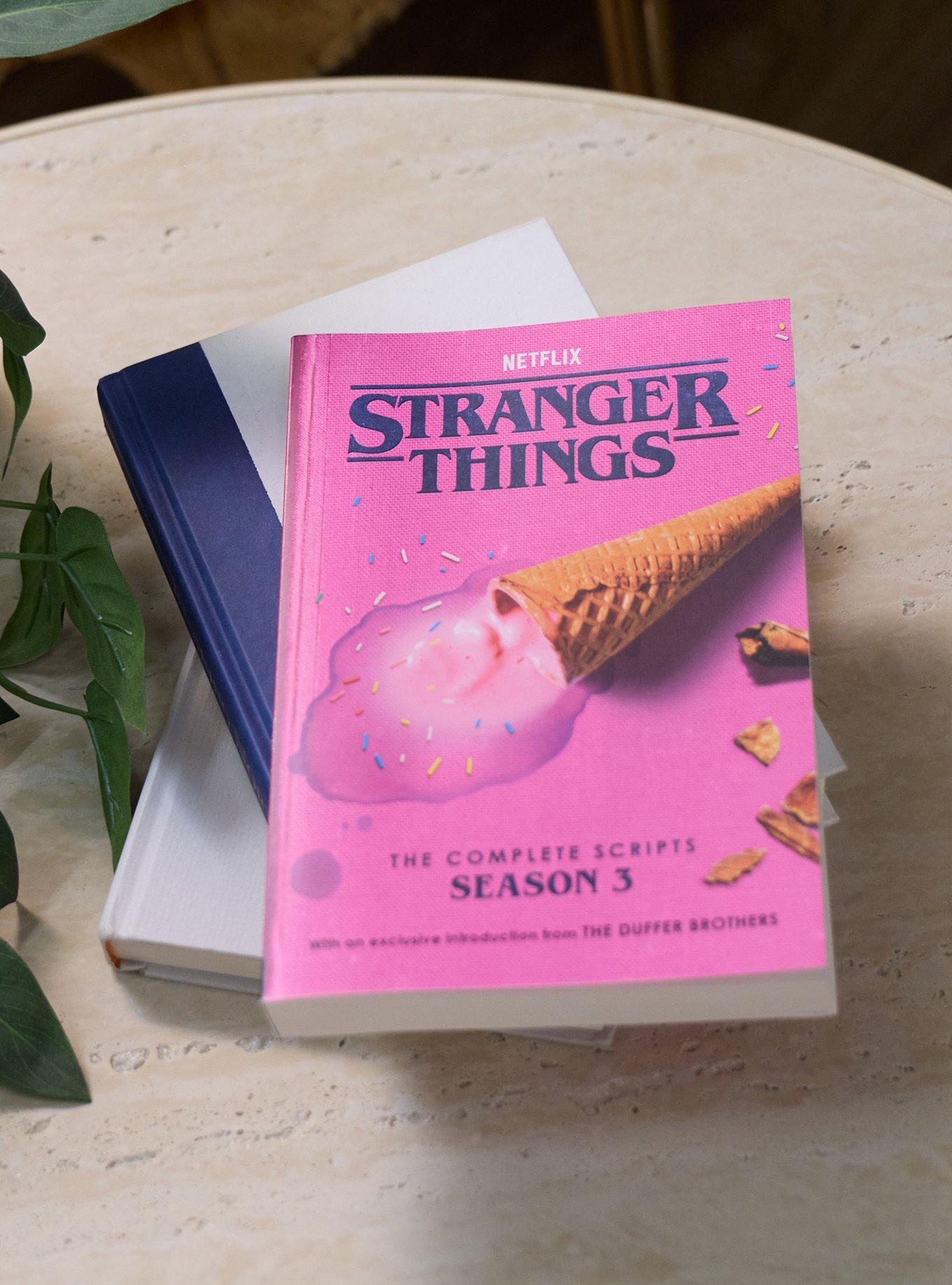 Stranger Things The Complete Scripts Season 3, , hi-res