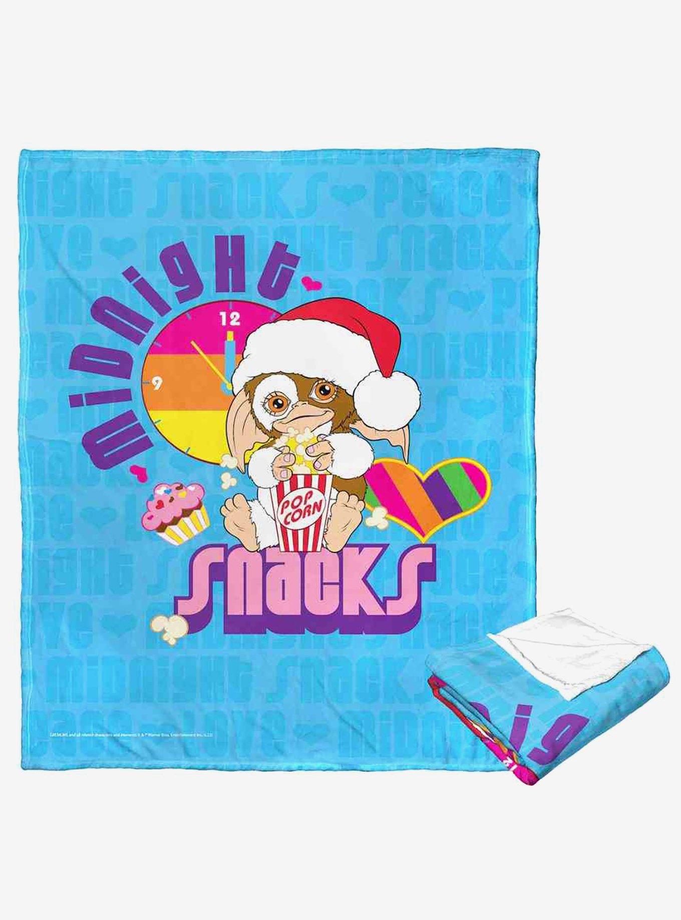 Gremlins Midnight Snack Silk Touch Throw Blanket, , hi-res