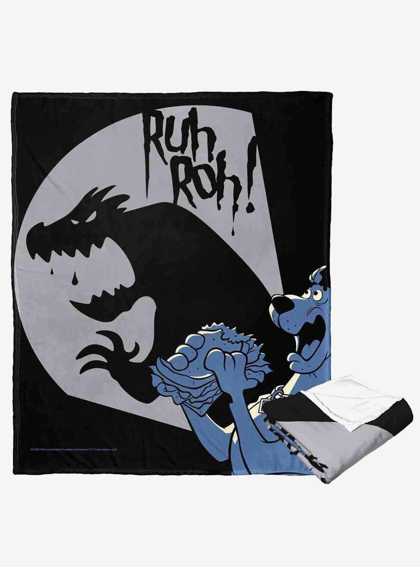 Scooby-Doo! Monsterous Shadow Silk Touch Throw Blanket, , hi-res