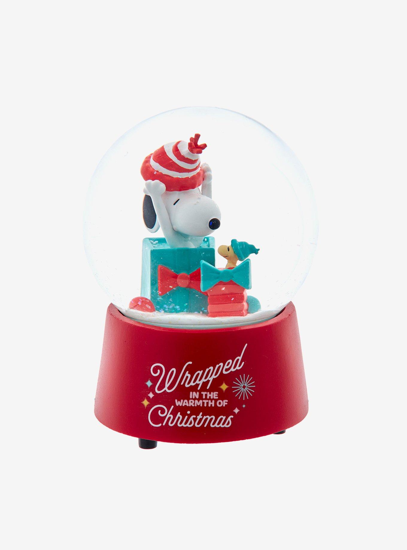 Peanuts Snoopy with Presents 100MM Musical Water Globe, , hi-res