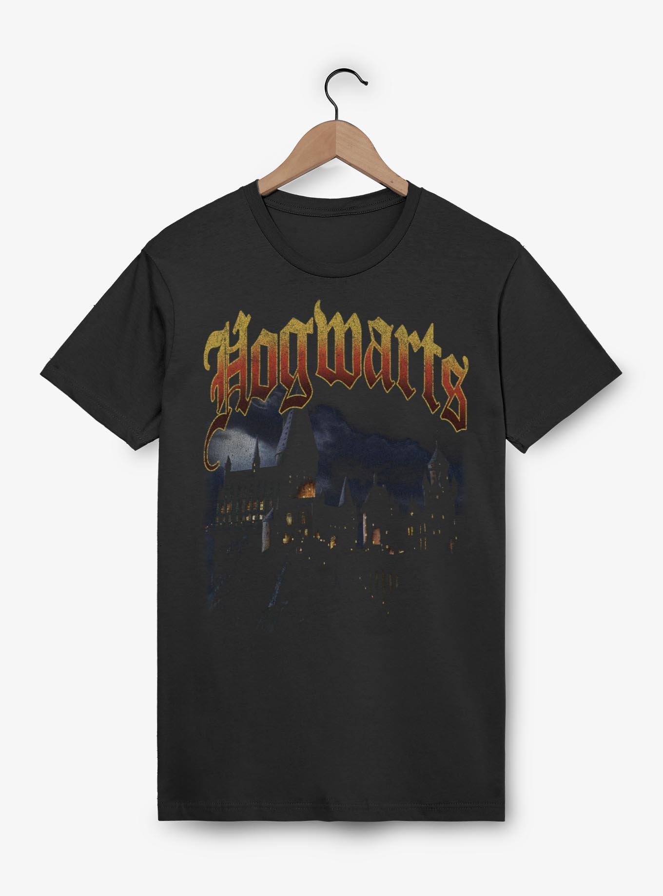 Harry Potter Hogwarts Castle At Night T-Shirt