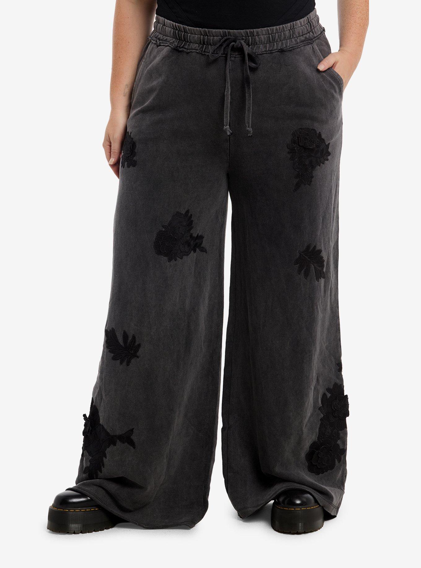 HOTTOPIC Black Rose Grey Dark Wash Sweatpants Plus Size