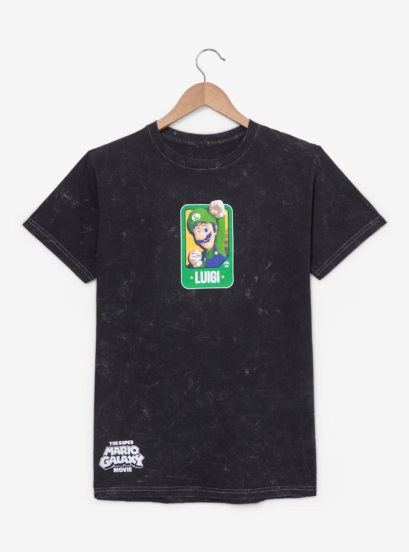 Nintendo Super Mario Bros. Luigi Graphic T-Shirt â€” BoxLunch Exclusive