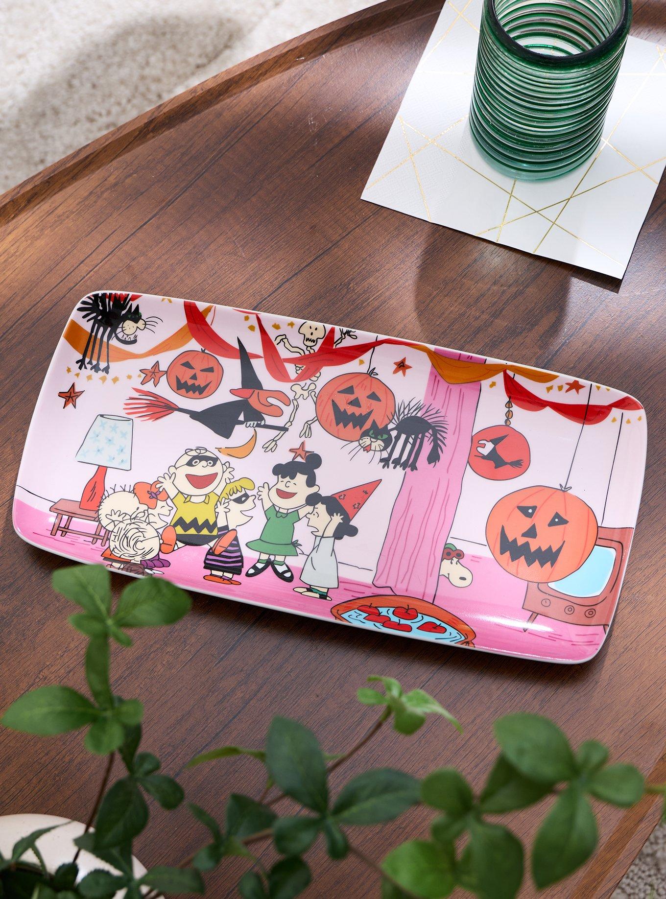 Peanuts It's the Great Pumpkin, Charlie Brown Halloween Party Scene Serving Platter