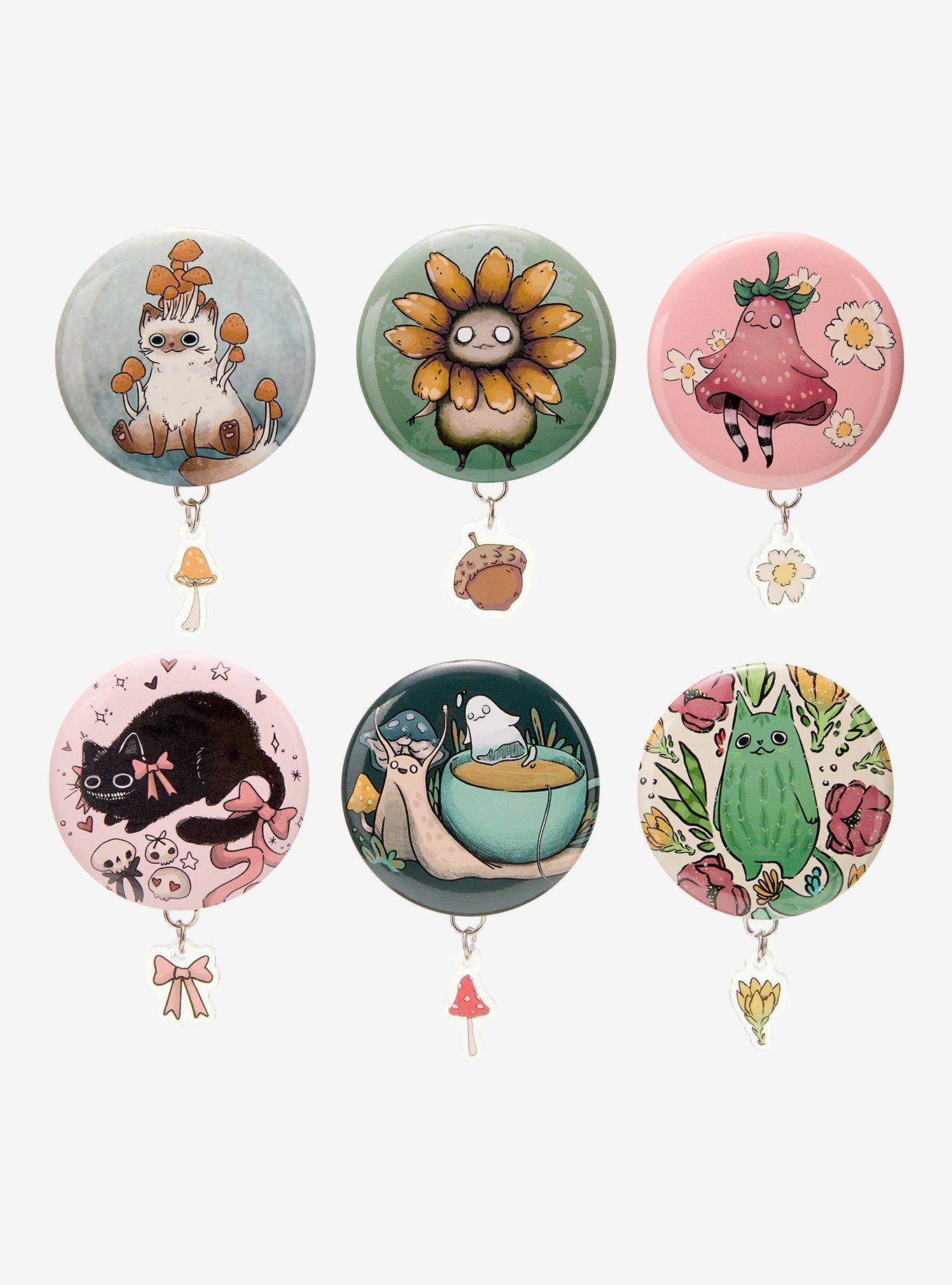 Guild of Calamity Critters Blind Bag Button Oin with Charm, , hi-res