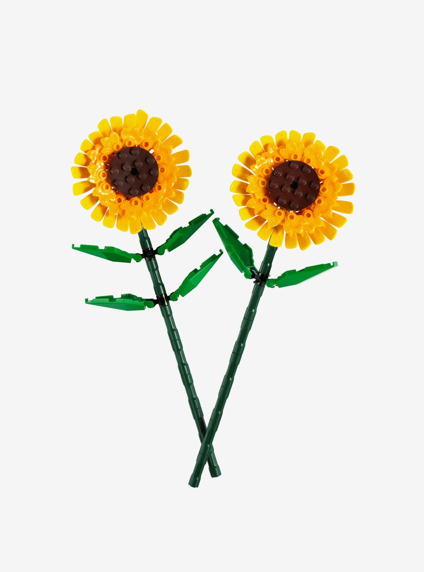 Lego Botanicals Sunflowers Build Set, , hi-res