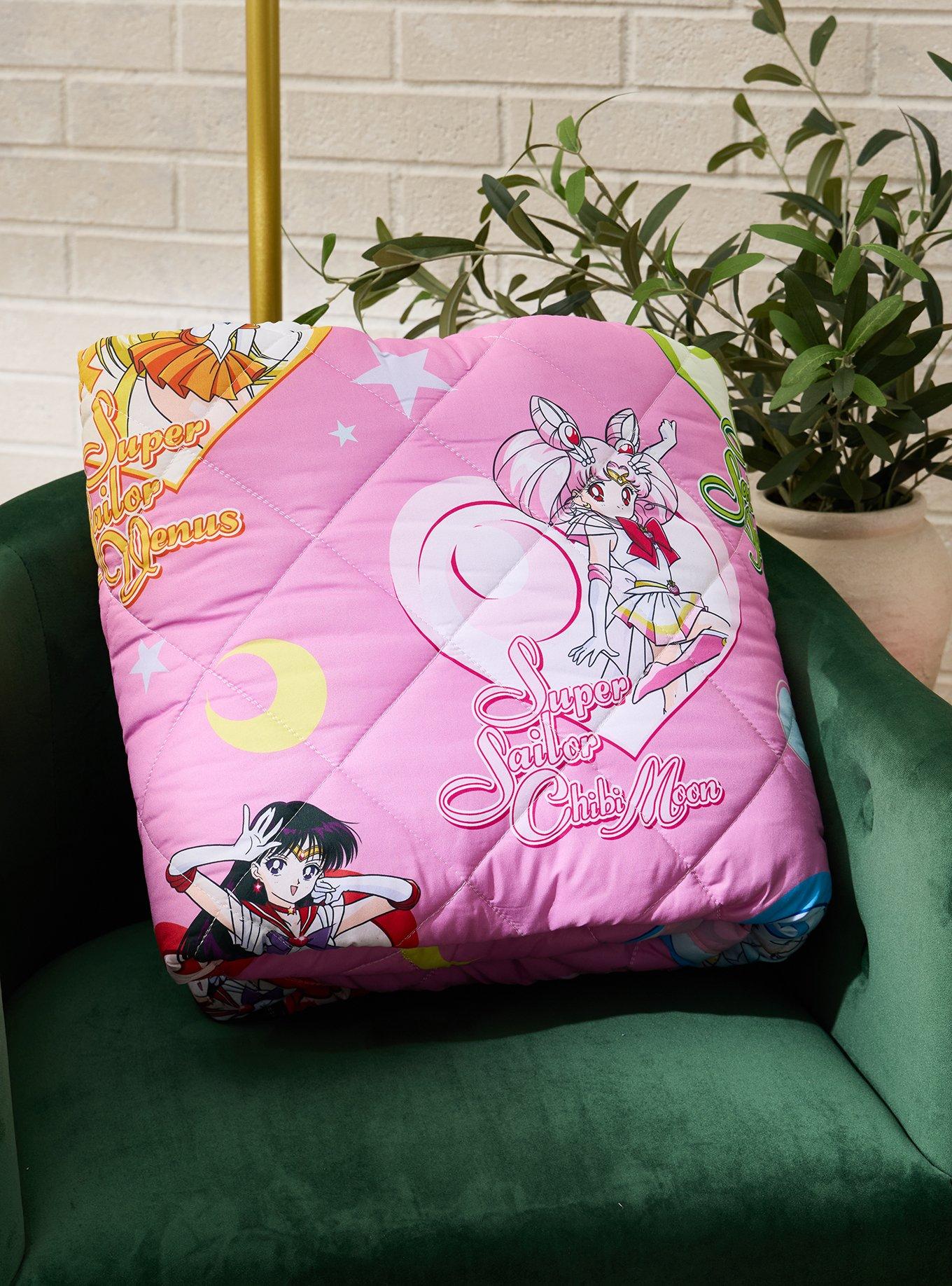 Sailor Moon Sailor Guardians Retro Reversible Quilted Blanket - BoxLunch Exclusive, , hi-res