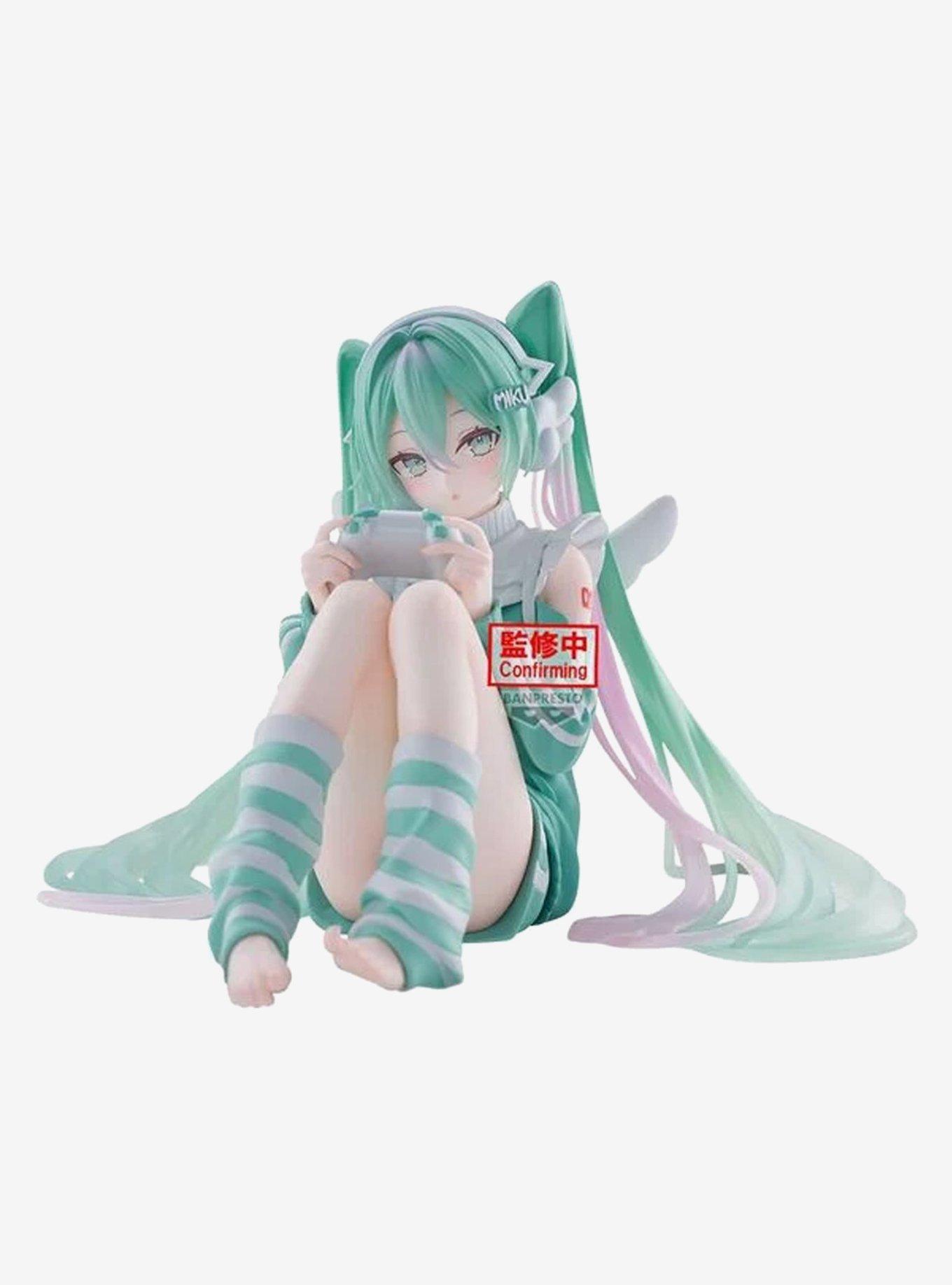Vocaloid Hatsune Miku Game Version Holiday Memories Figure, , hi-res