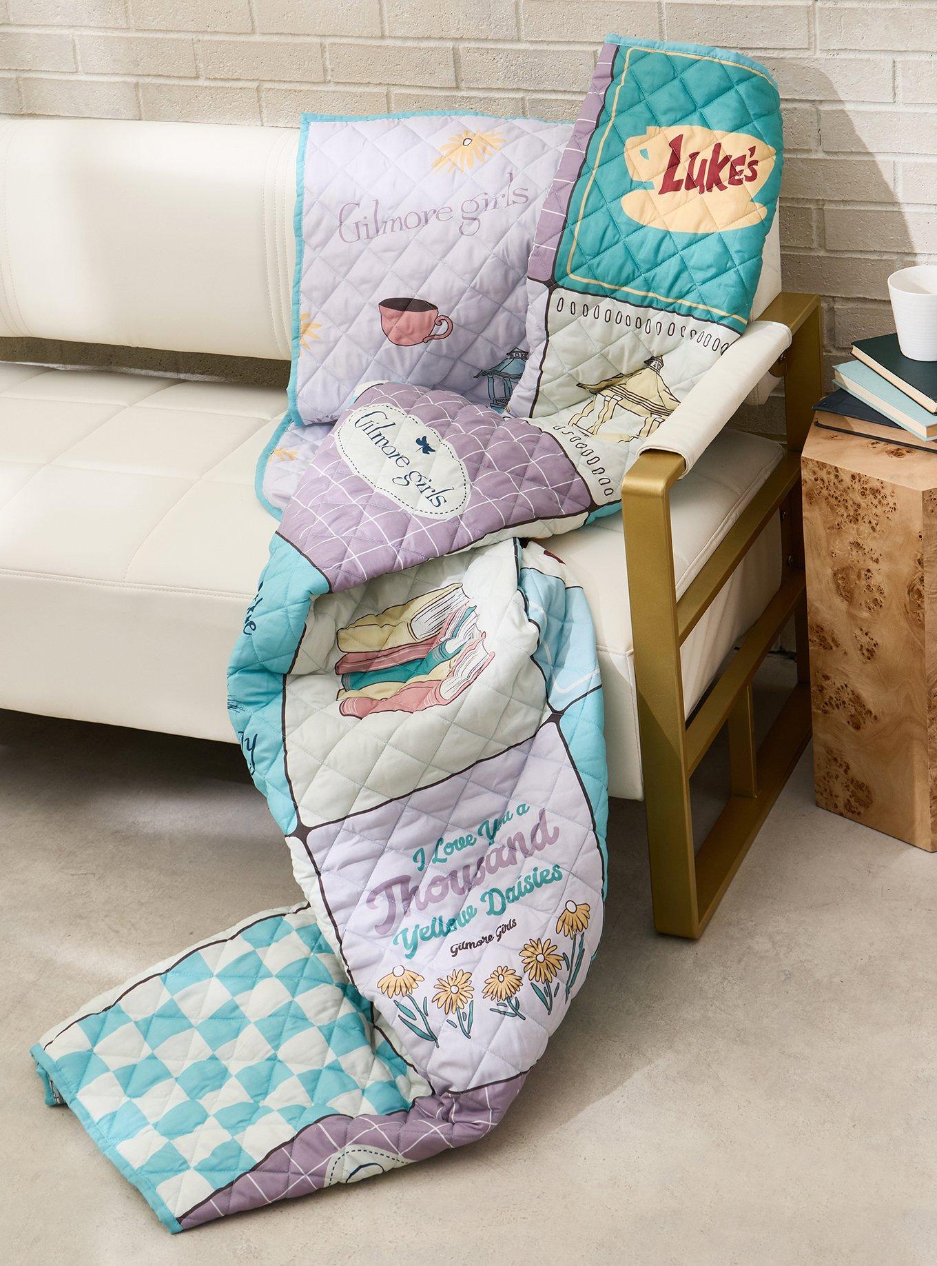 Gilmore Girls Icons Reversible Retro Quilted Blanket - BoxLunch Exclusive