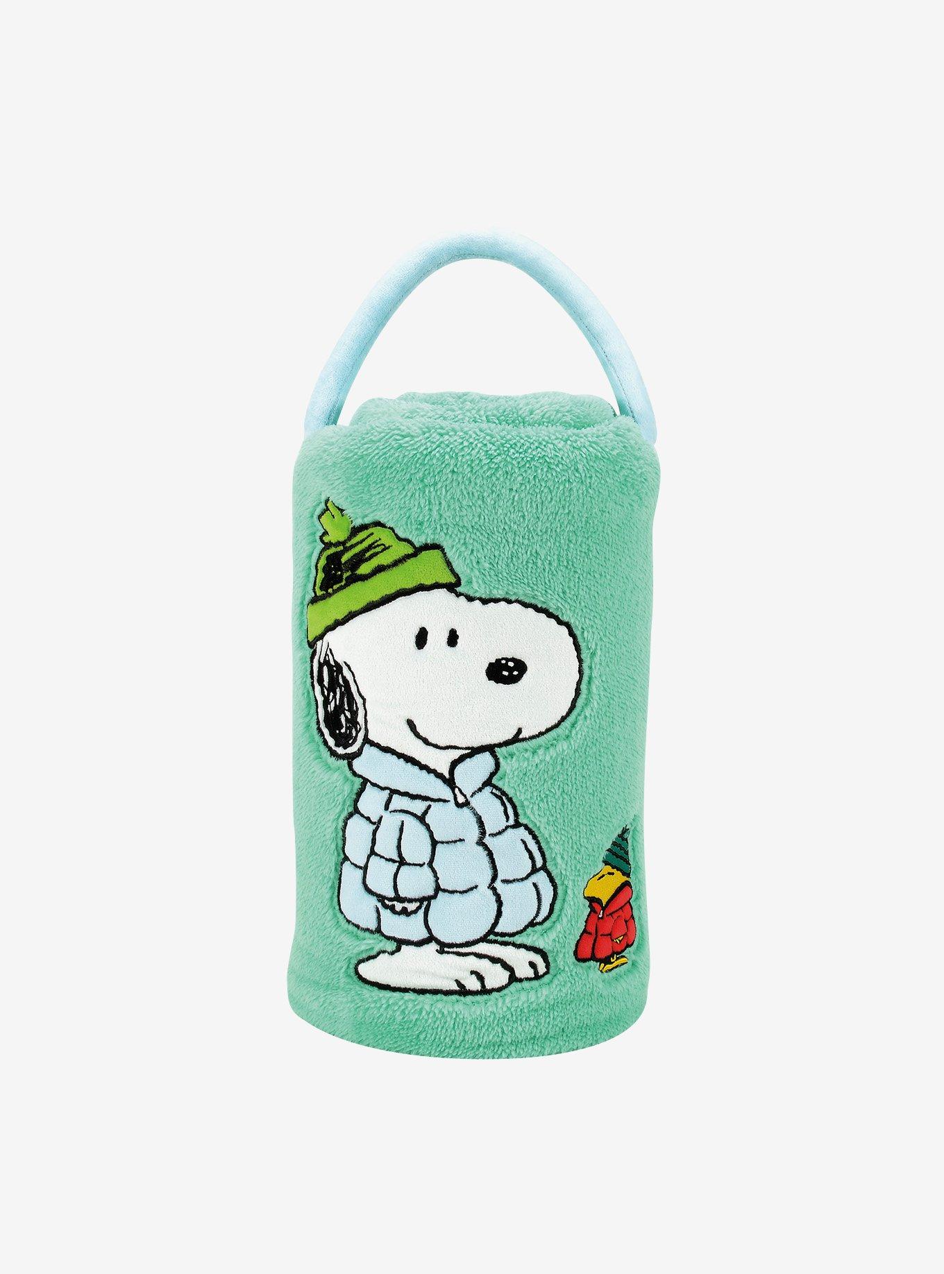 Snowthrow Snoopy And Woodstock Puffers Blanket, , hi-res