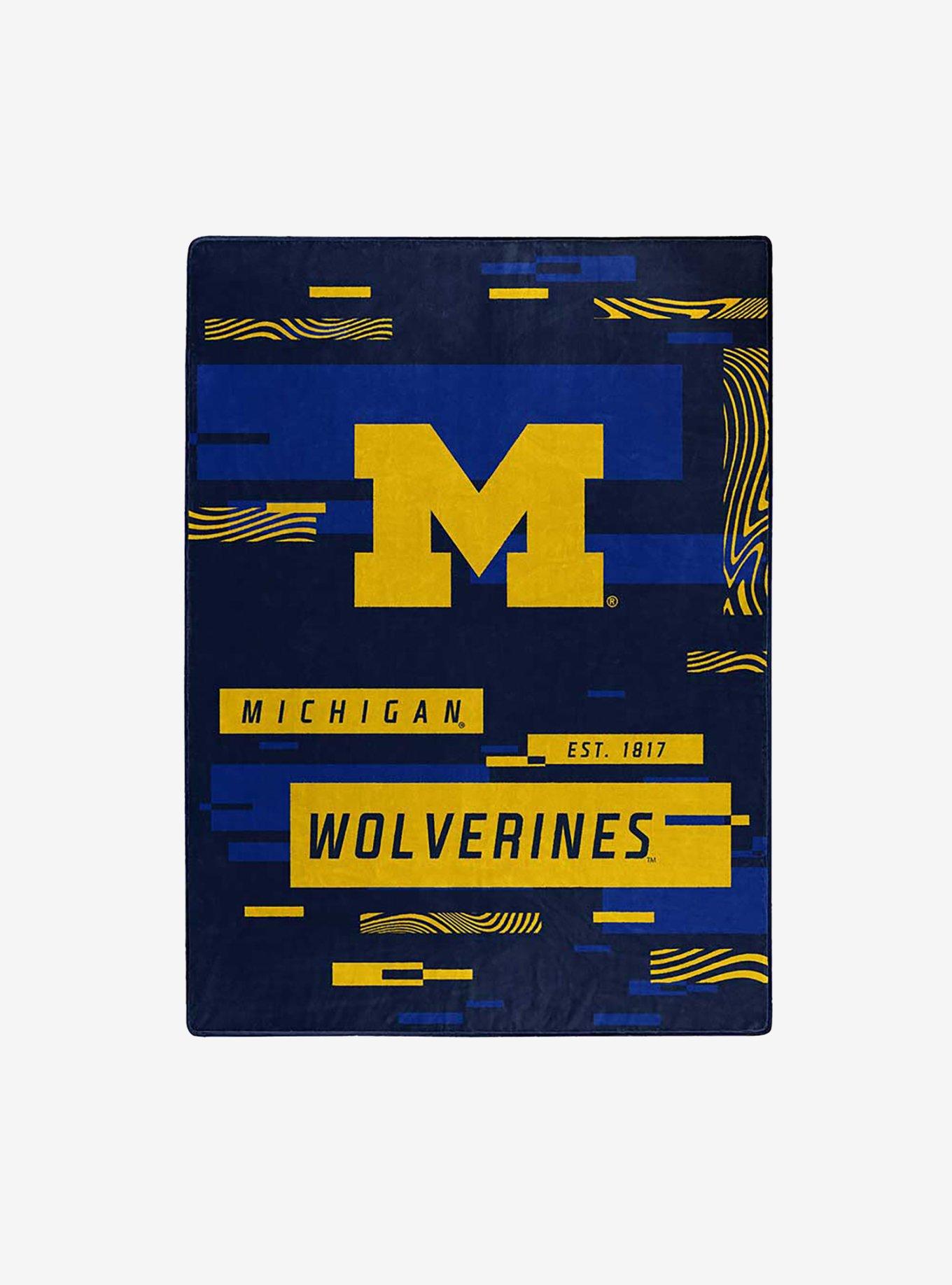 NCAA Digitize Michigan Raschel Throw Blanket, , hi-res