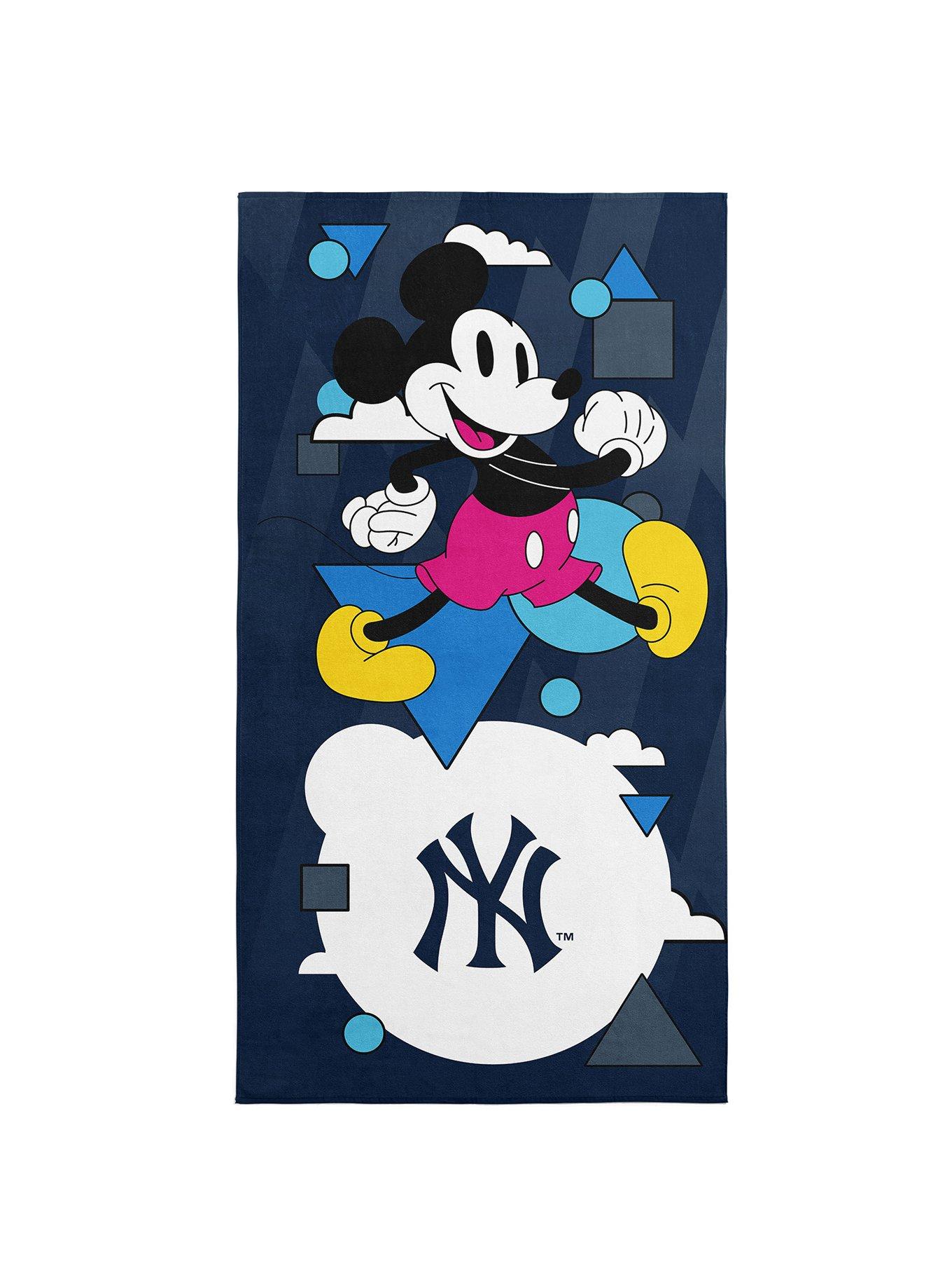 MLB New York Yankees Disney Mickey Mouse Good Vibes Navy Microfiber Beach Towel