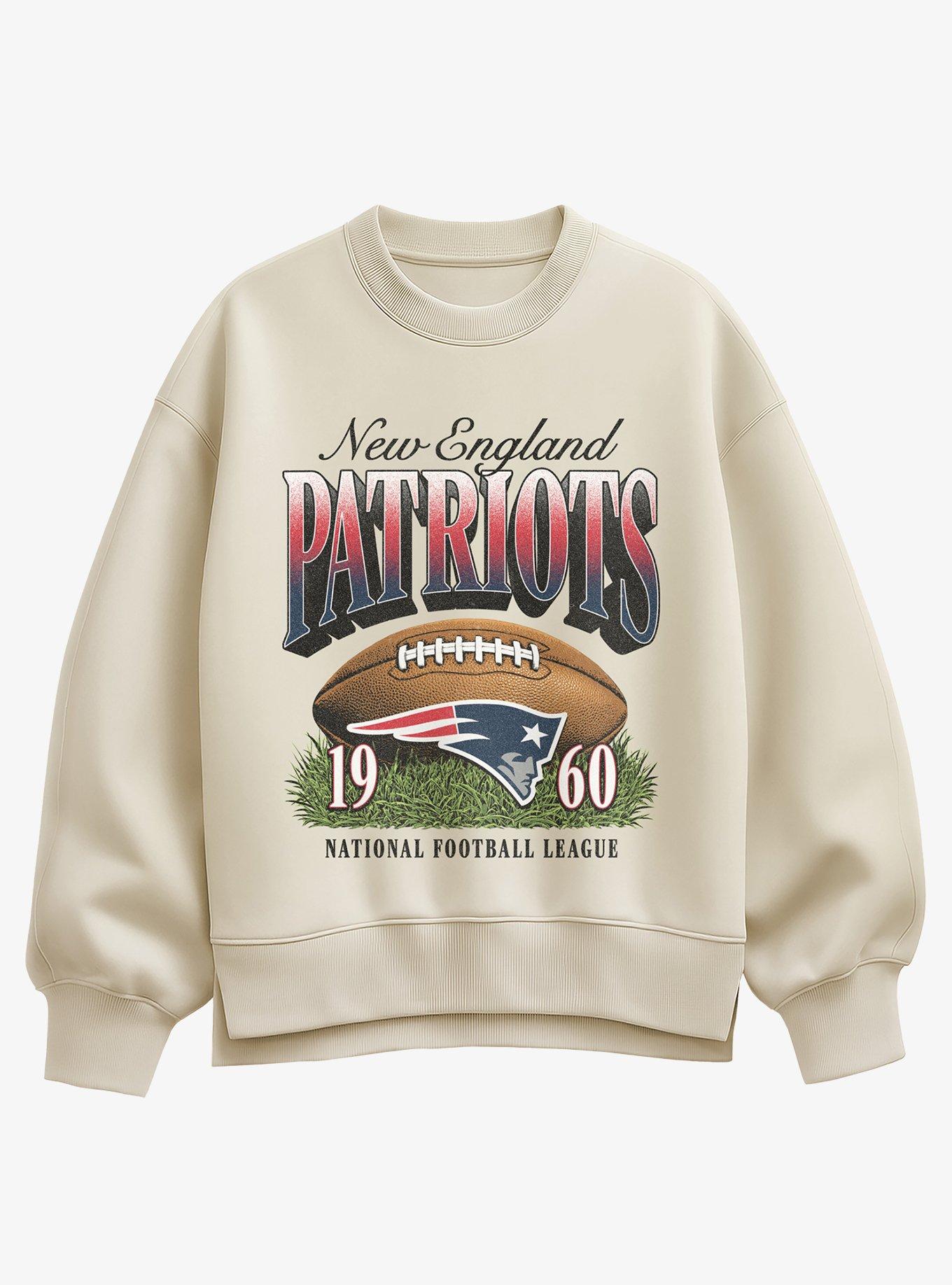 NFL 1960 New England Patriots Sunday Snap Womens Oversized Sweatshirt
