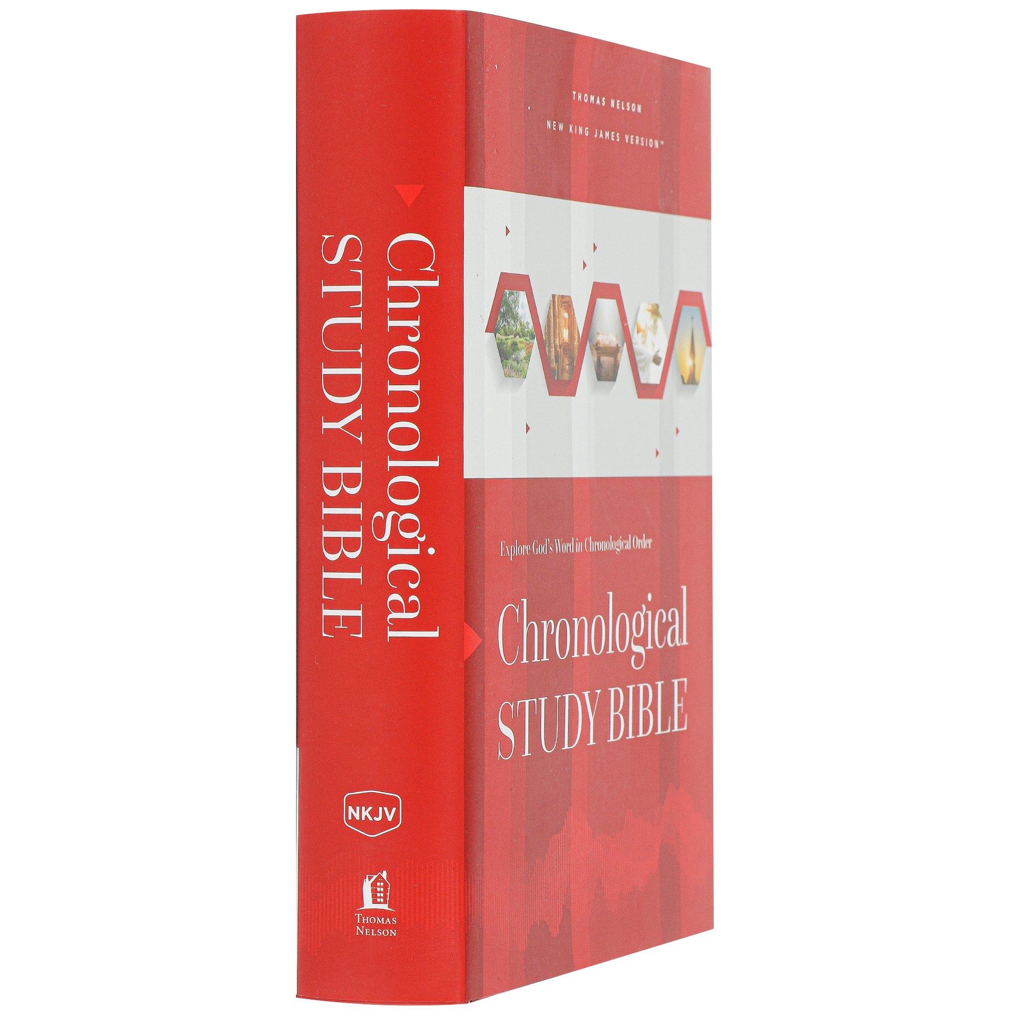 洋書 CHRONOLOGICAL BIBLE Tyndale | The One Year Chronological Bible NKJV