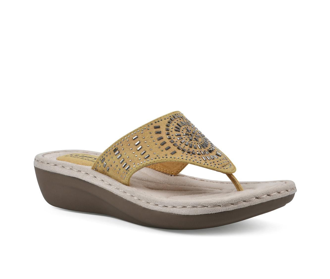 Women's Cliffs by White Mountain Cienna Flip-Flops