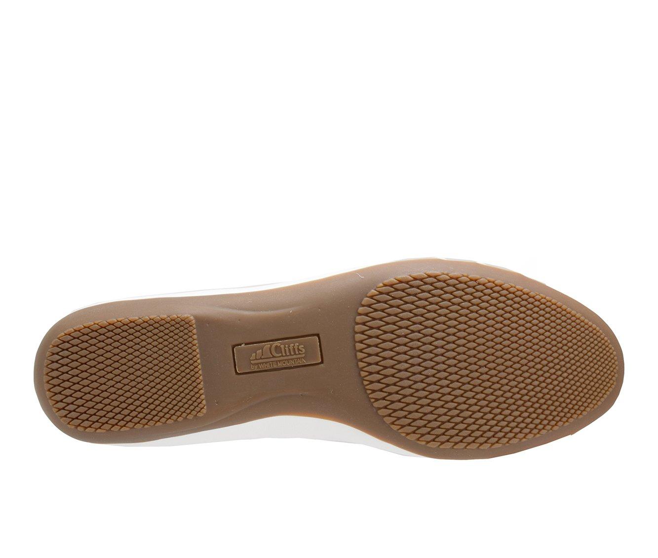 Women's Cliffs by White Mountain Clara Flats