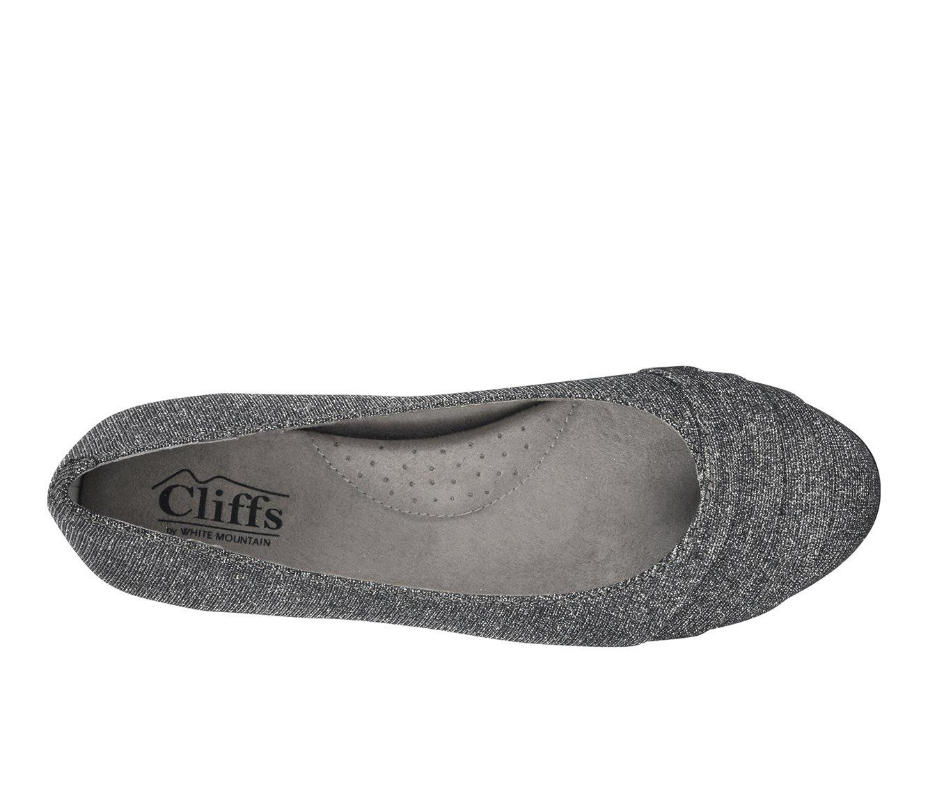 Women's Cliffs by White Mountain Clara Flats