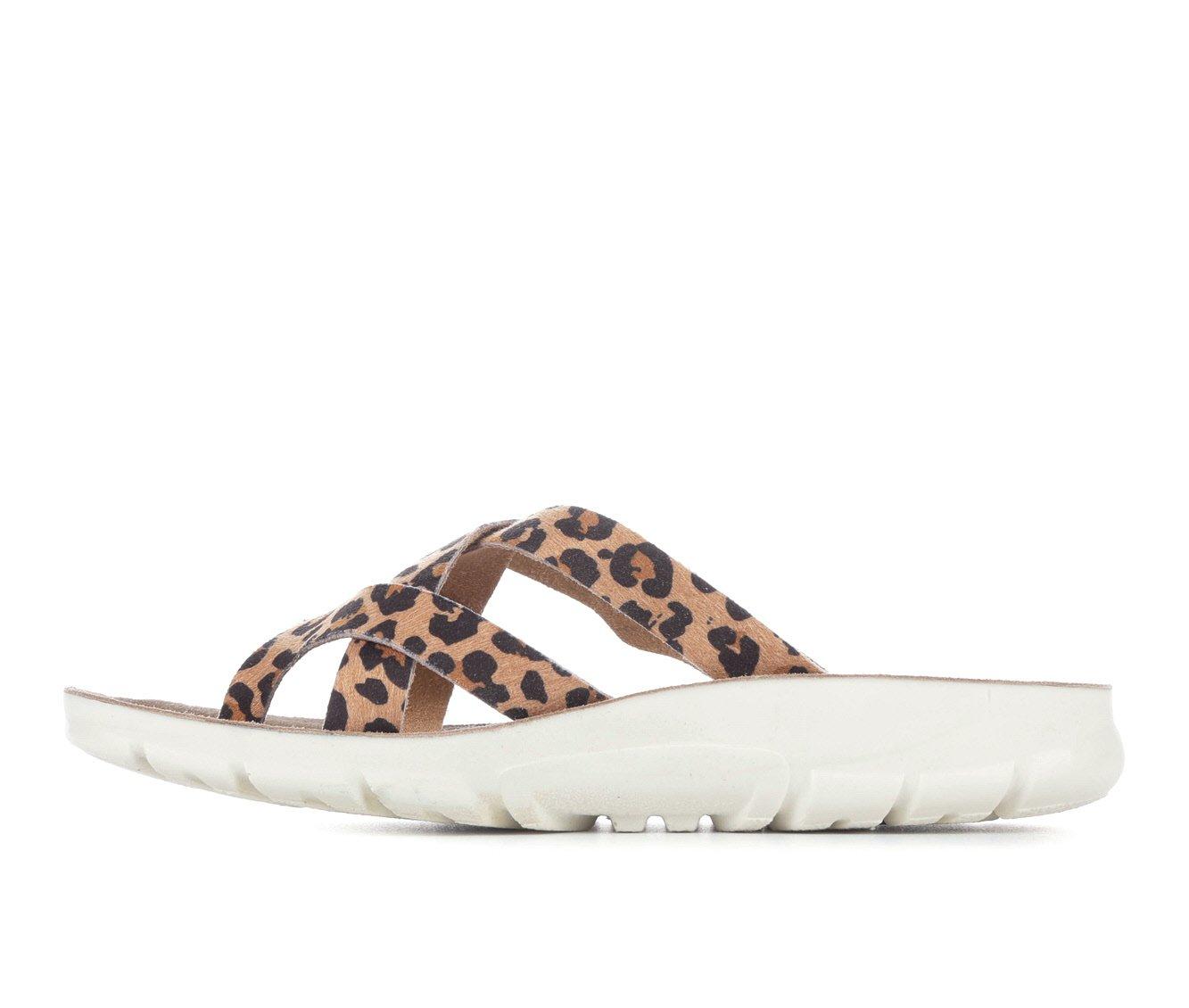 Women's Cliffs by White Mountain Banksy Flip Flops