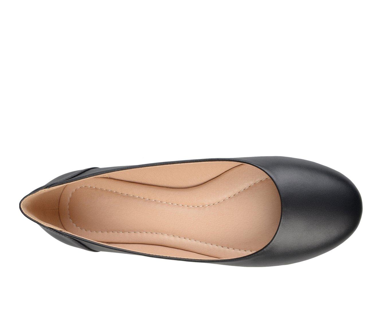 Women's Journee Collection Kavn Flats