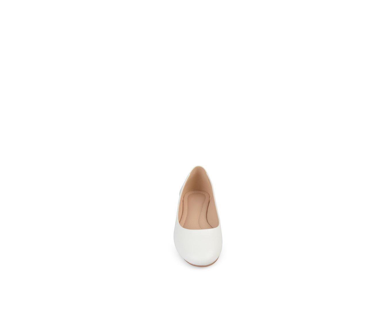 Women's Journee Collection Kavn Flats