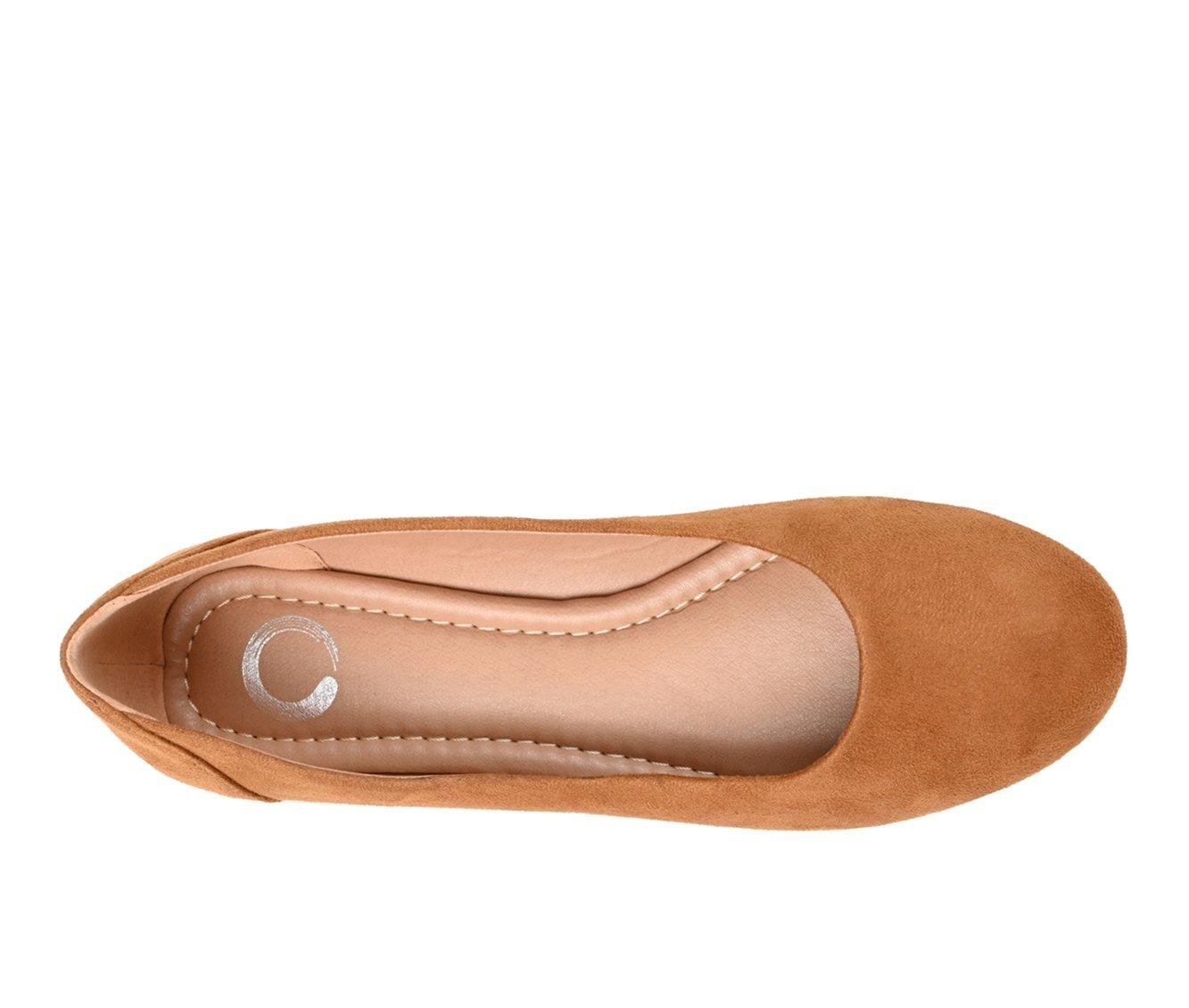 Women's Journee Collection Kavn Flats