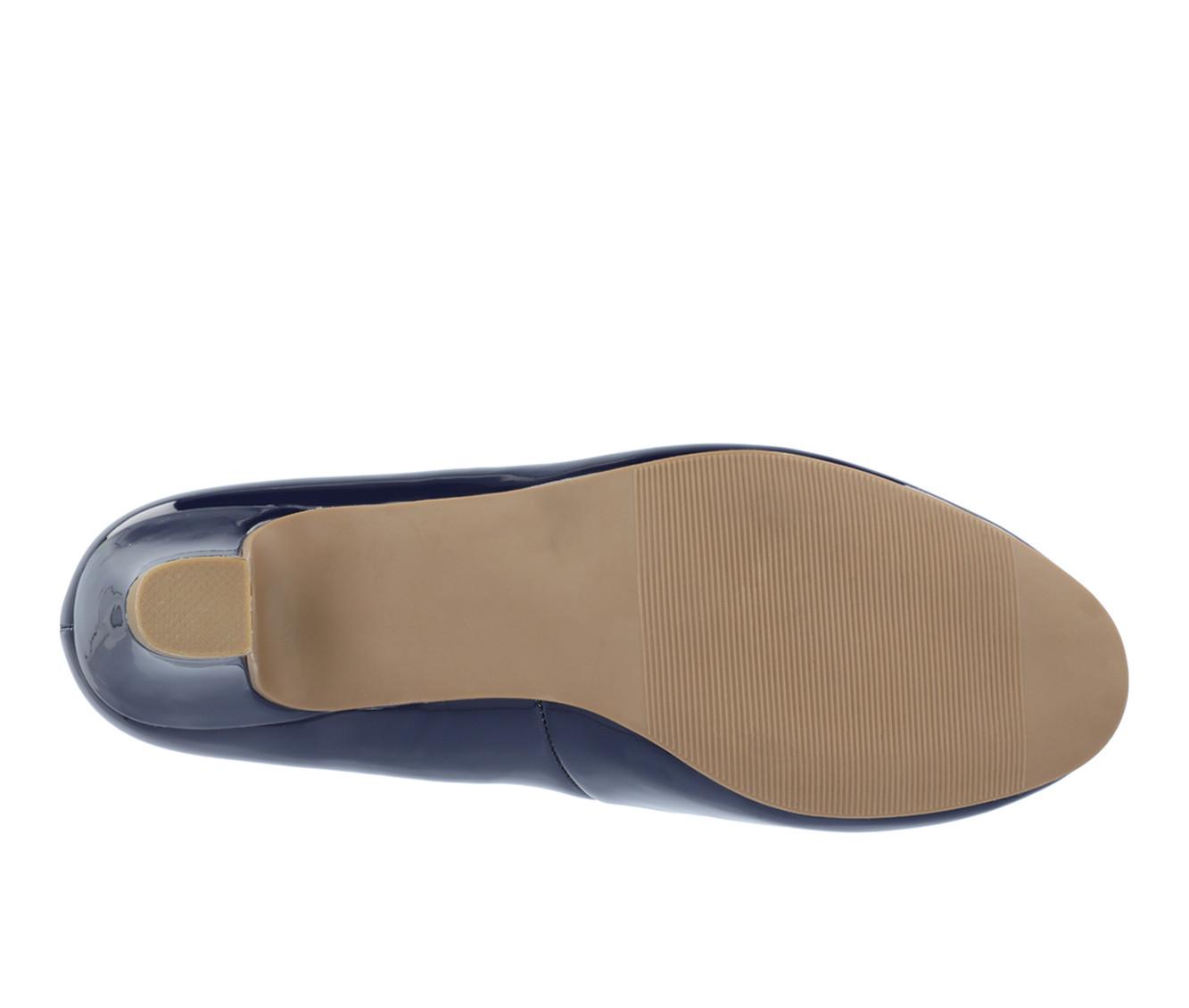 Women's Journee Collection Luu-M Pumps