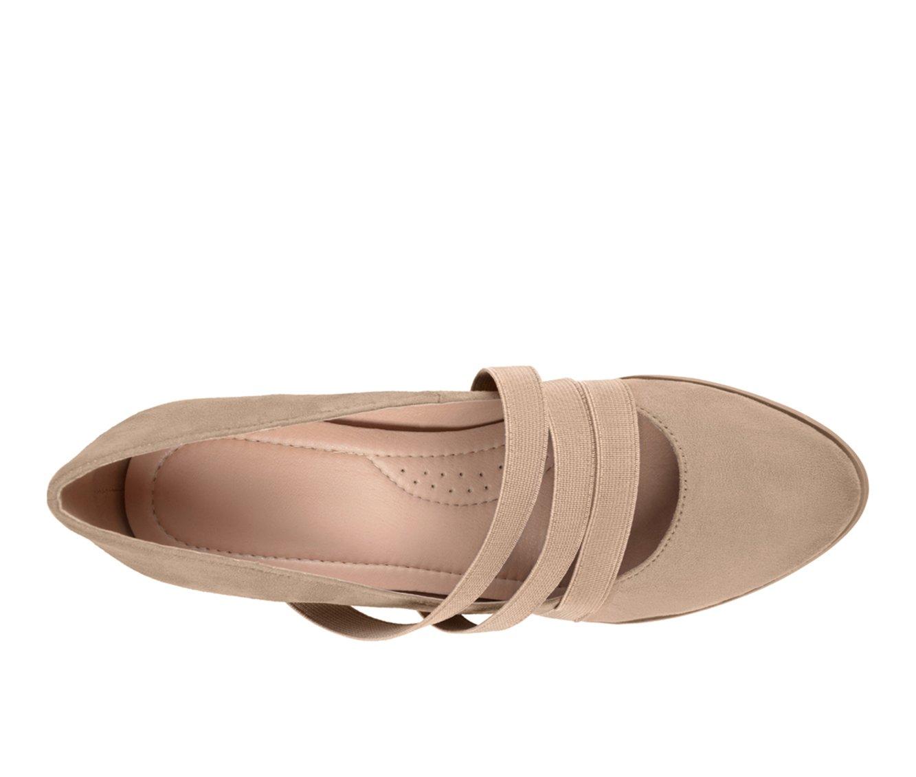 Women's Journee Collection Loren Pumps
