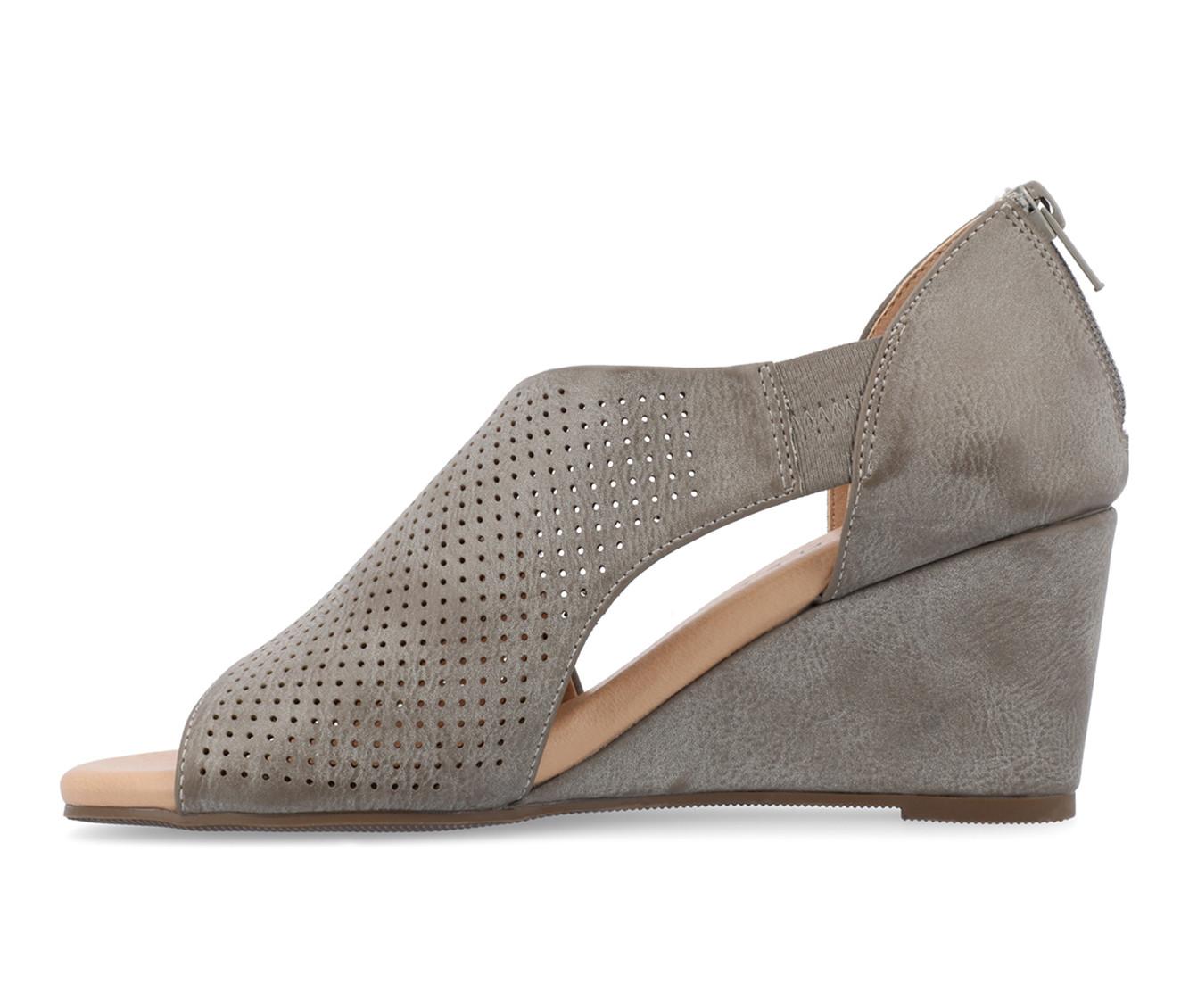 Women's Journee Collection Aretha Wedges