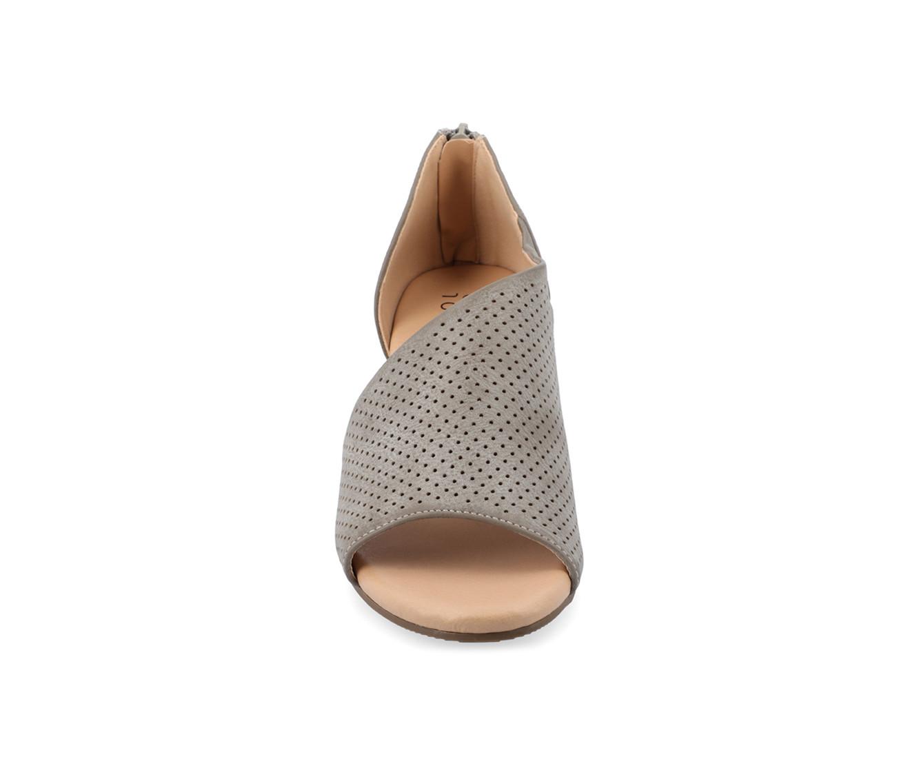 Women's Journee Collection Aretha Wedges