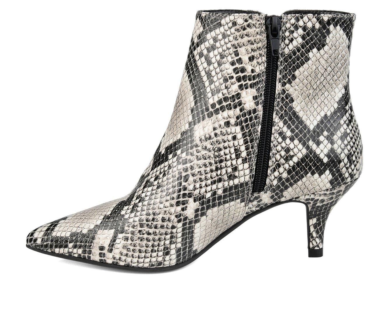 Women's Journee Collection Isobel Kitten Heel Booties