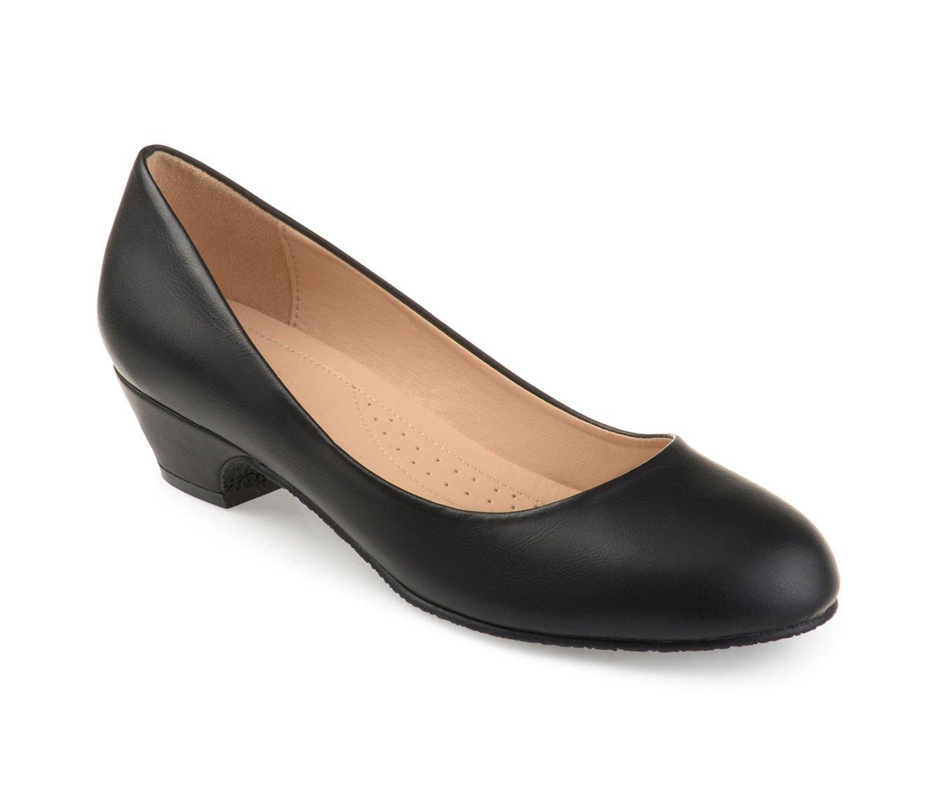 Women's Journee Collection Saar Pumps