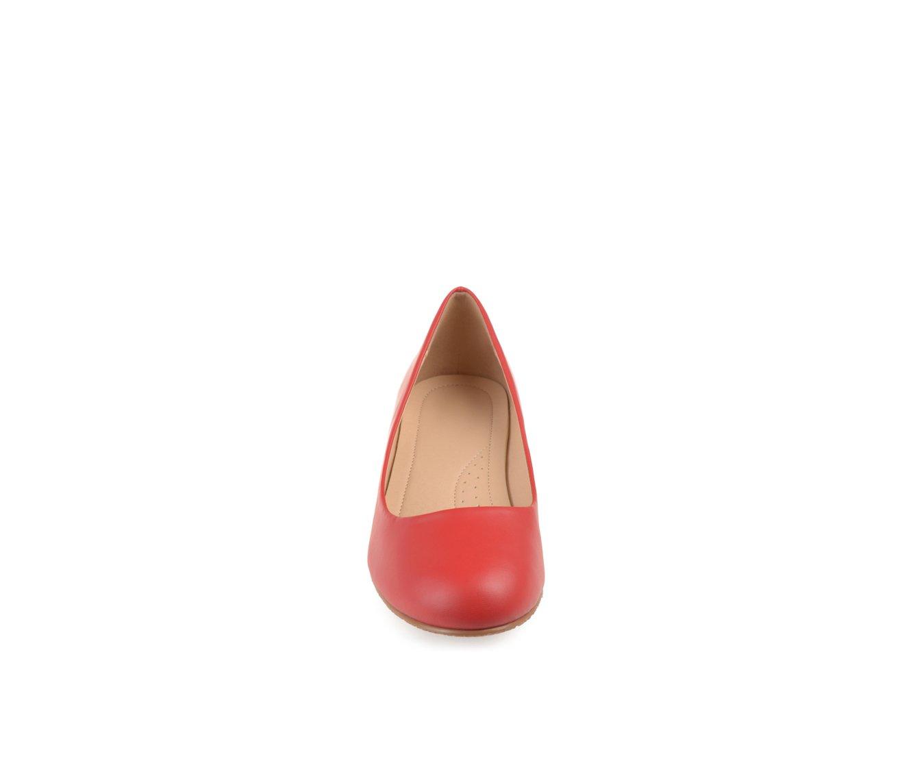 Women's Journee Collection Saar Pumps