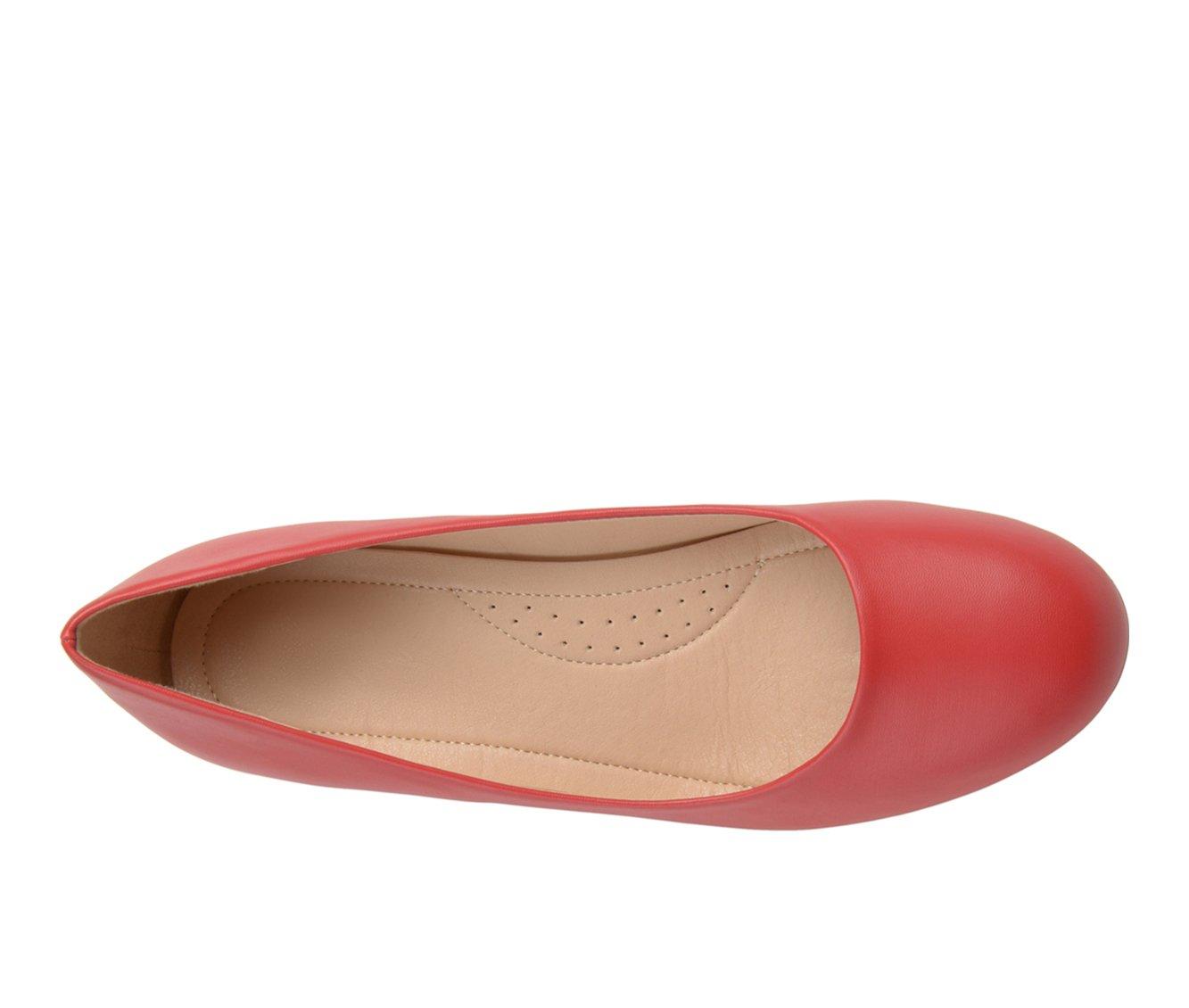 Women's Journee Collection Saar Pumps