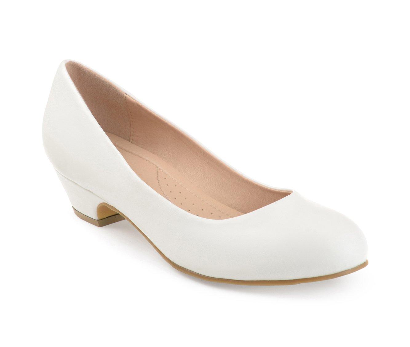 Women's Journee Collection Saar Pumps