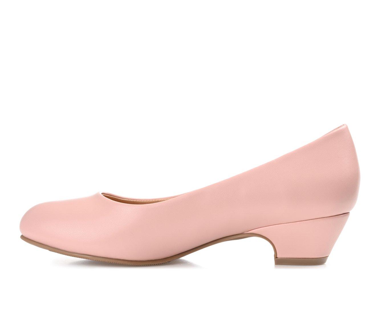 Women's Journee Collection Saar Pumps