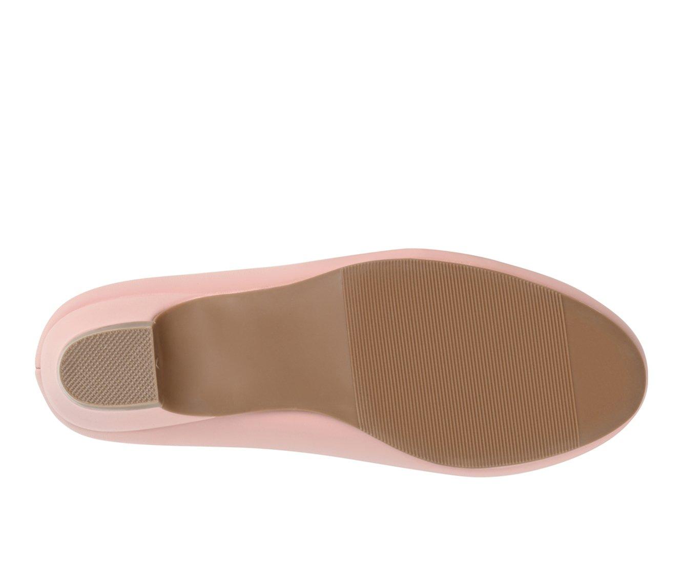 Women's Journee Collection Saar Pumps