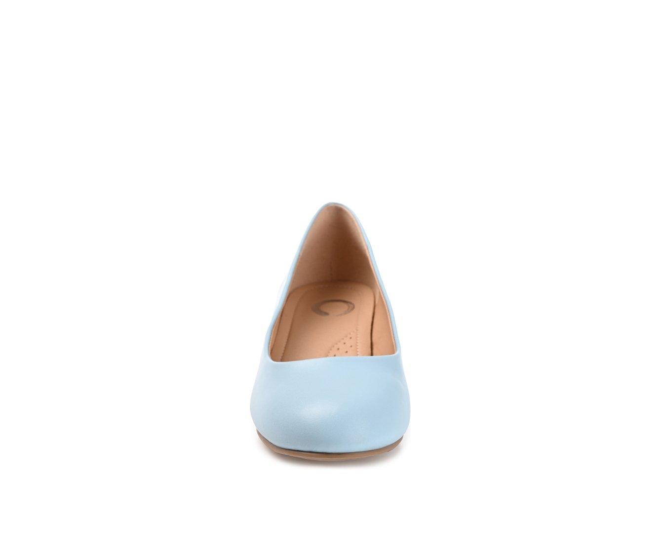 Women's Journee Collection Saar Pumps