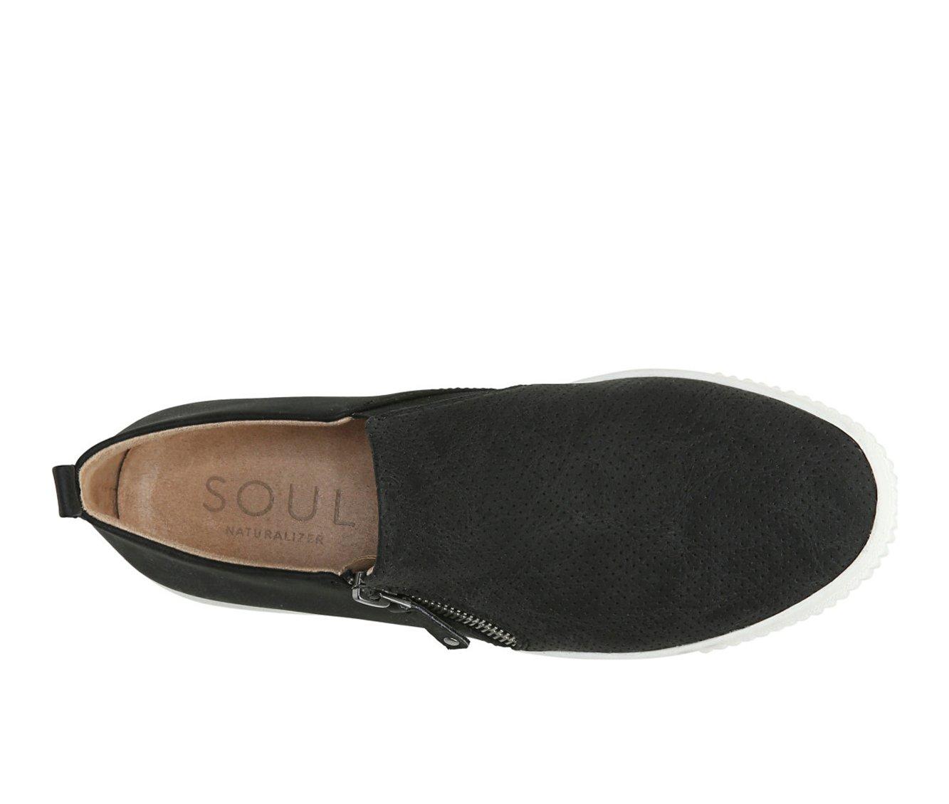 SOUL Naturalizer Women's, Turner Slip-On, Black, 5.5 