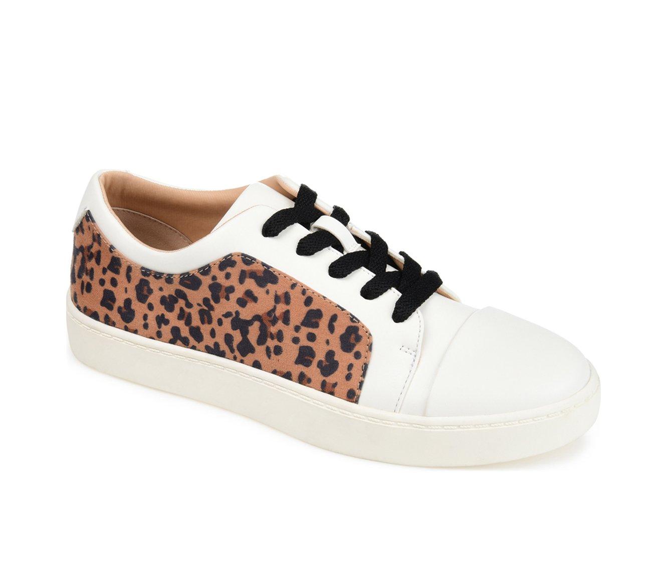 Women's Journee Collection Taschi Sneakers