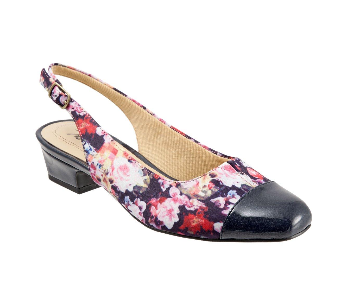Women's Trotters Dea Pumps