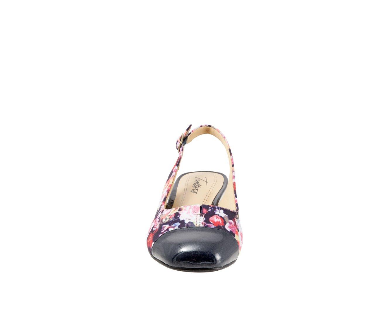 Women's Trotters Dea Pumps