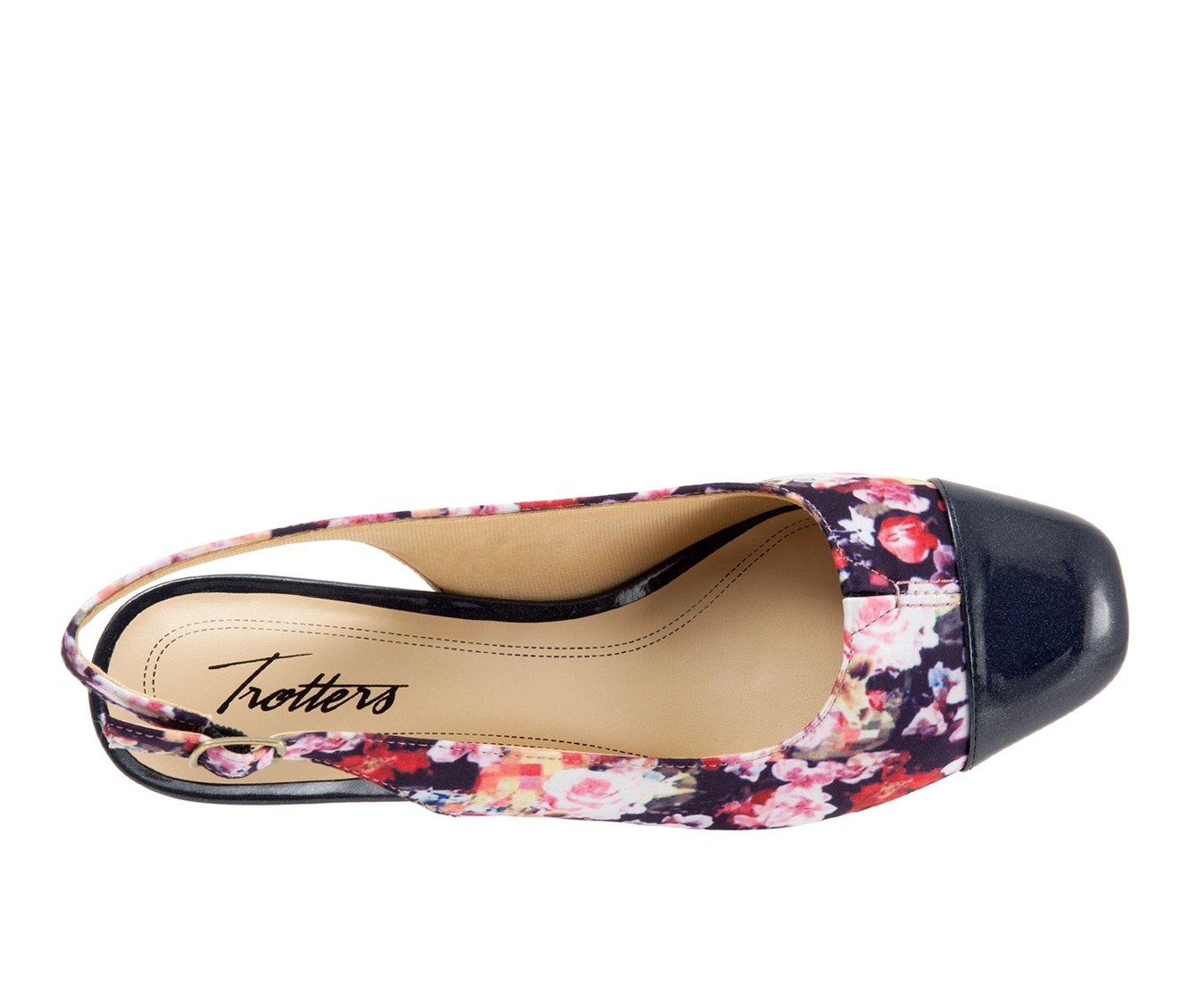 Women's Trotters Dea Pumps