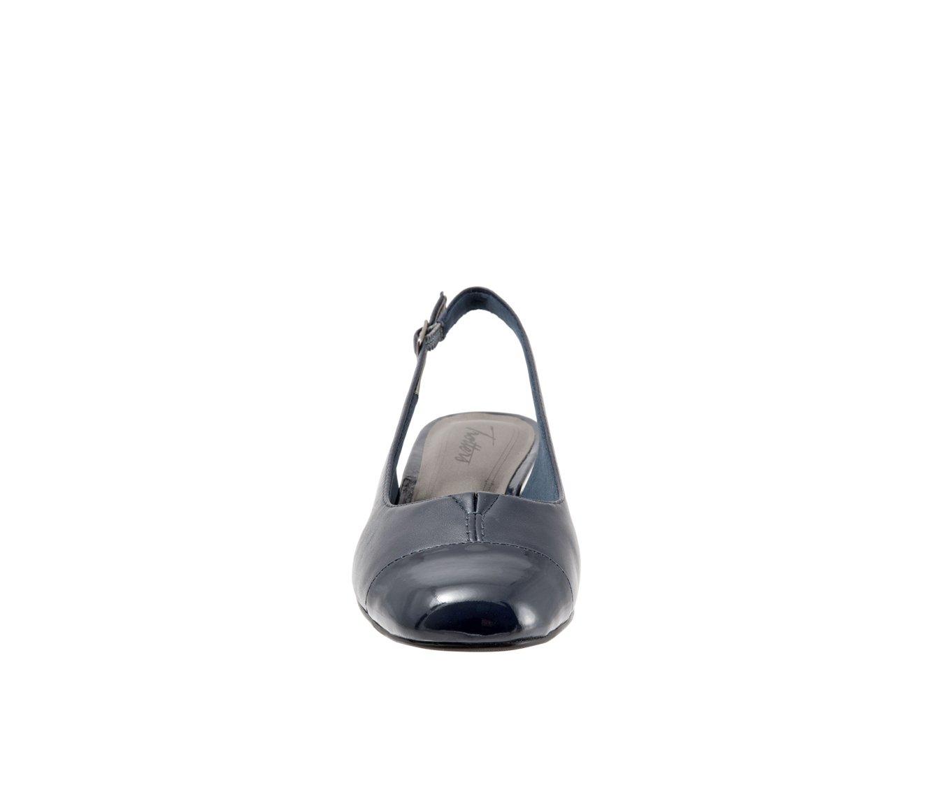 Women's Trotters Dea Pumps