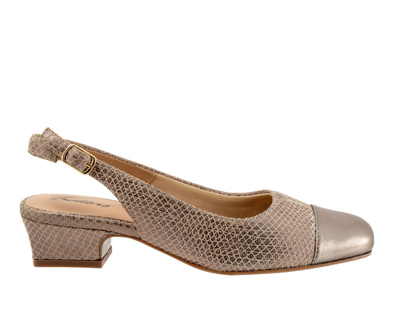 Women's Trotters Dea Pumps