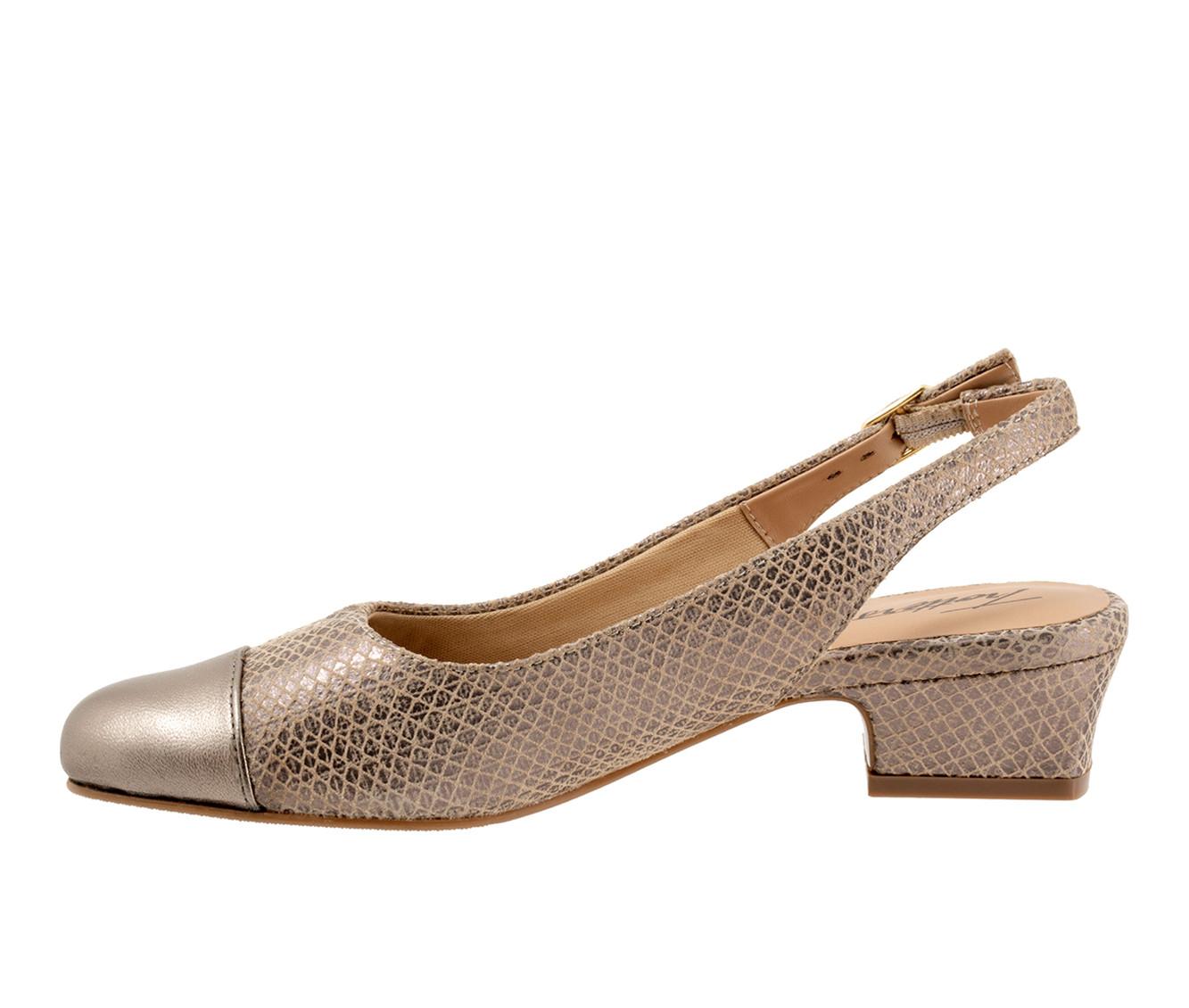 Women's Trotters Dea Pumps